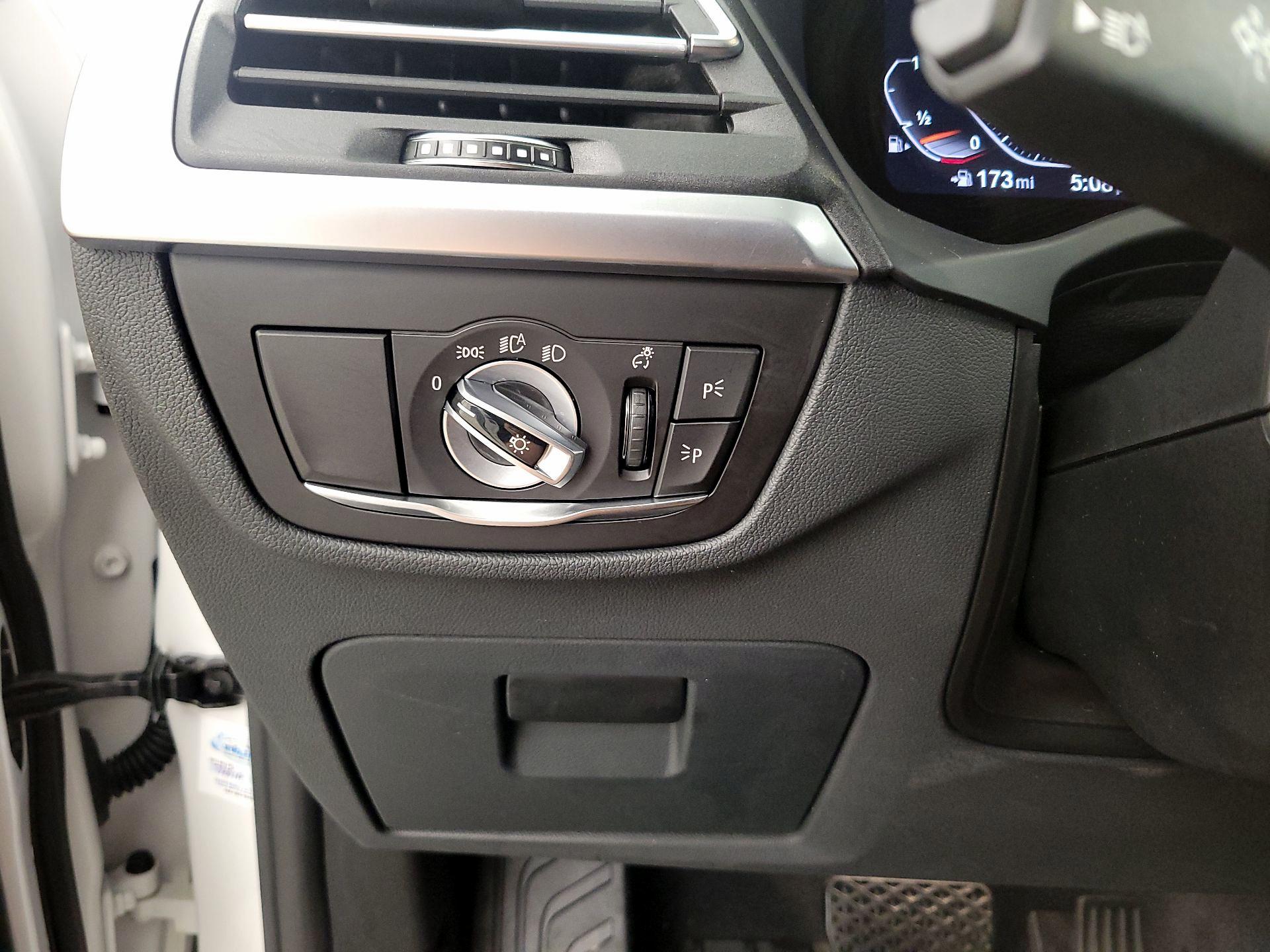 Thumbnail: 2022 BMW X3 - 13