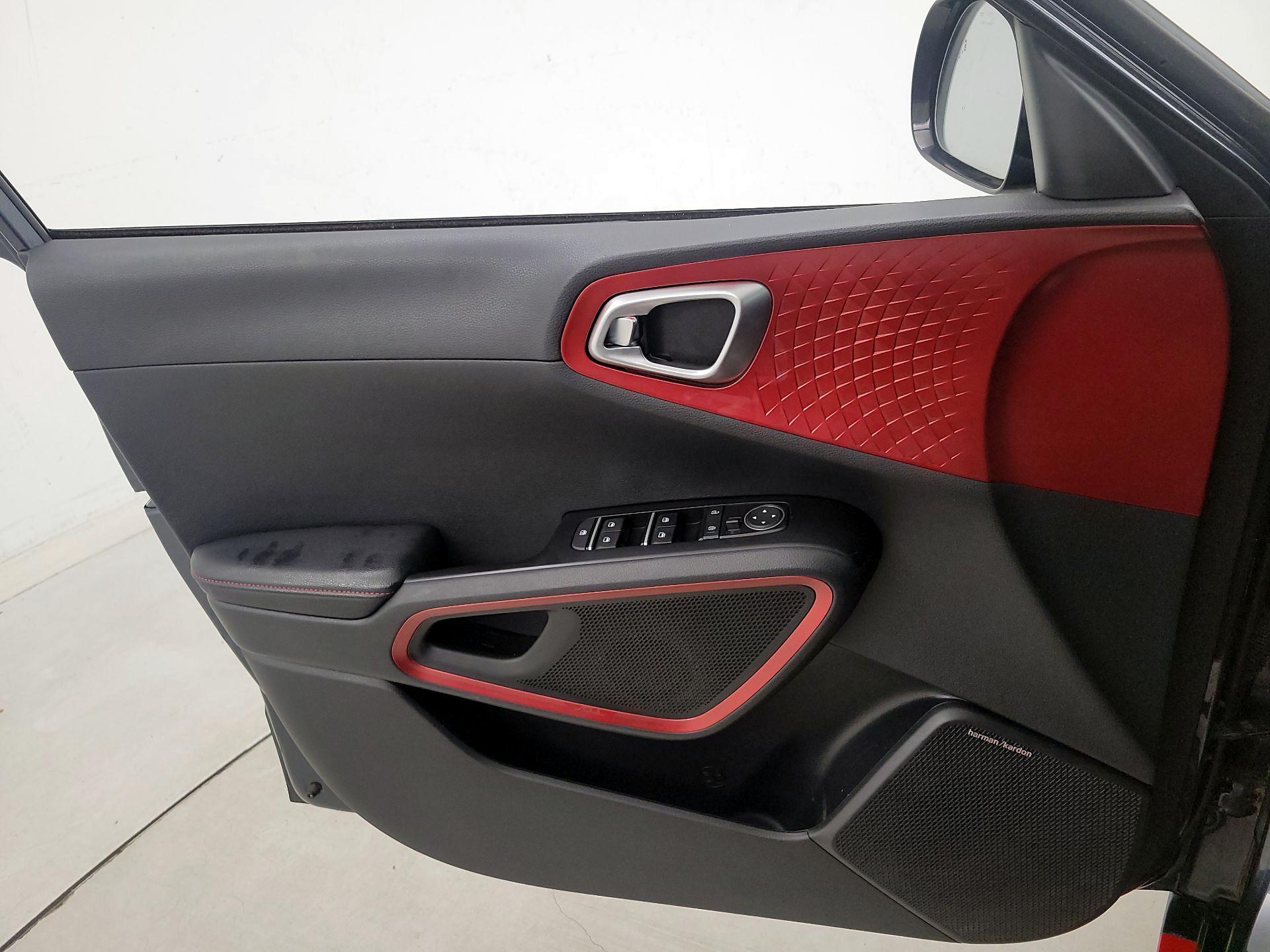 Thumbnail: 2020 Kia Soul - 12