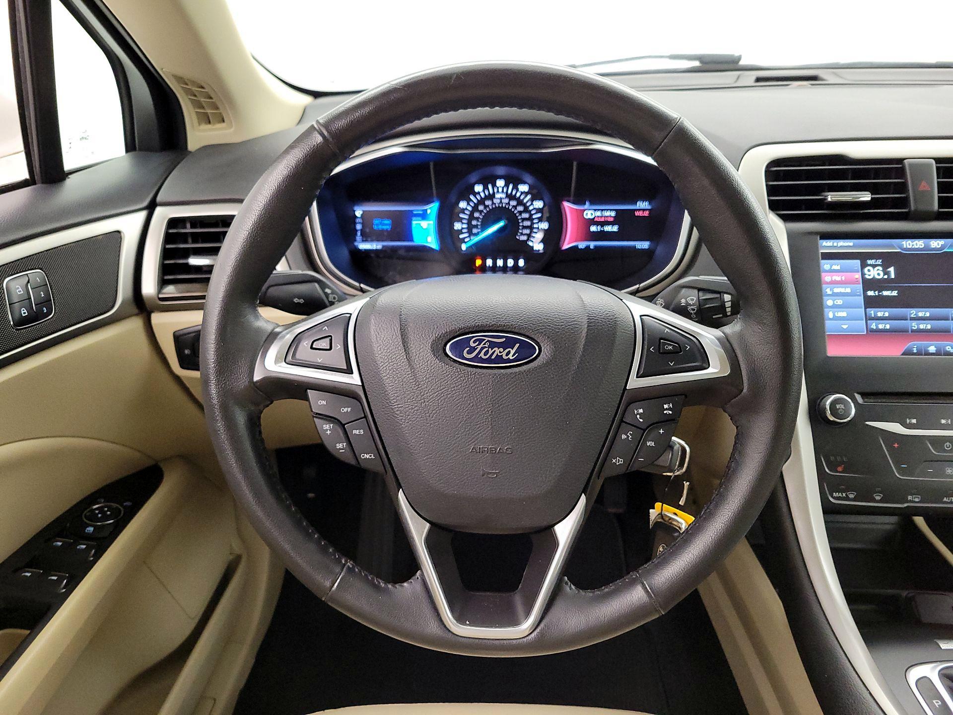 Thumbnail: 2014 Ford Fusion - 10