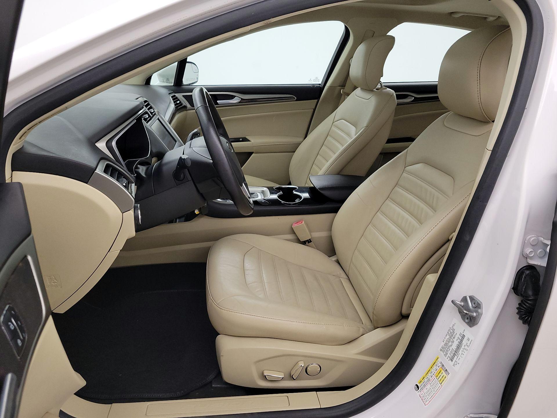 Thumbnail: 2014 Ford Fusion - 11
