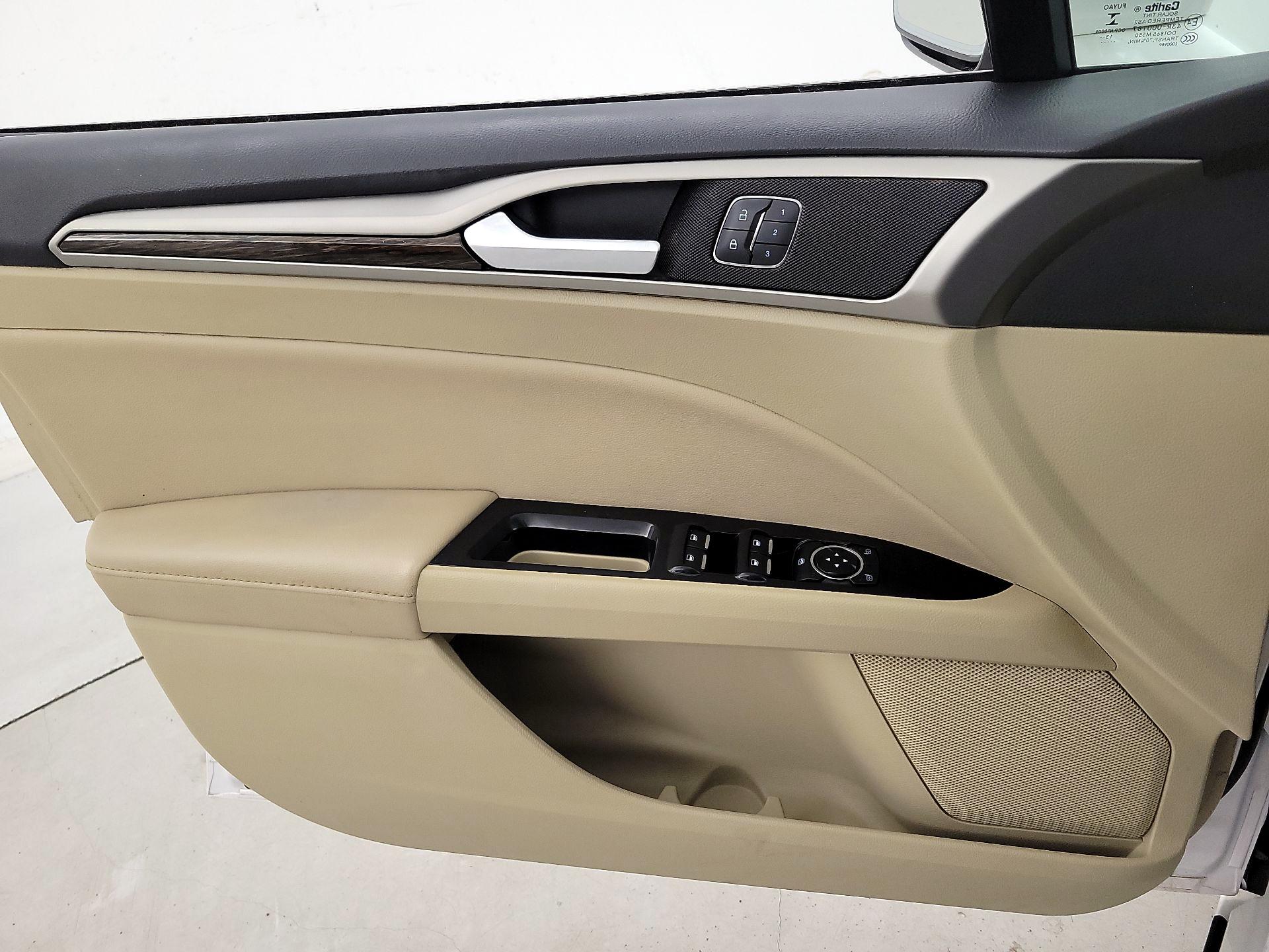 Thumbnail: 2014 Ford Fusion - 12