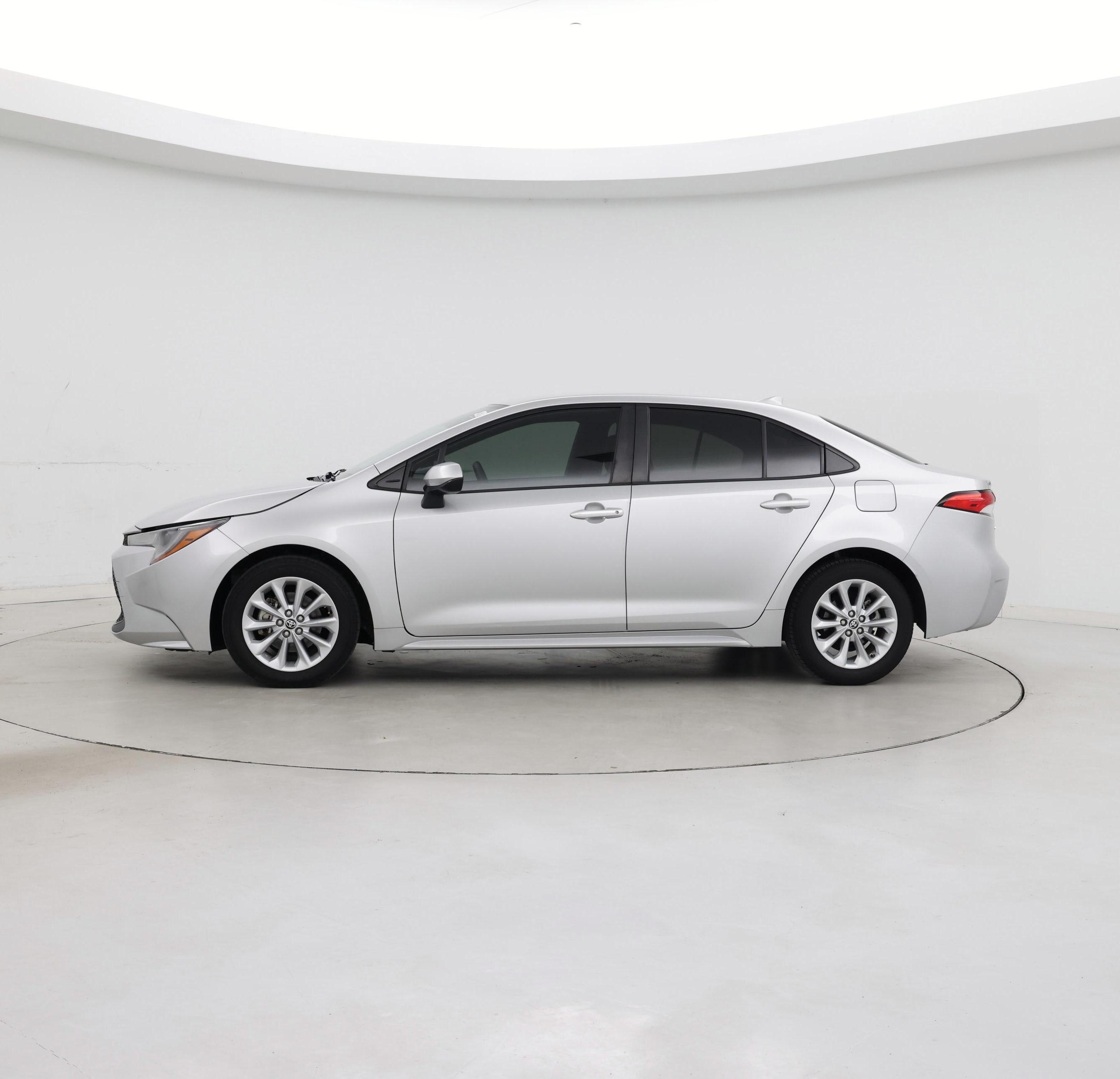 Thumbnail: 2021 Toyota Corolla - 3