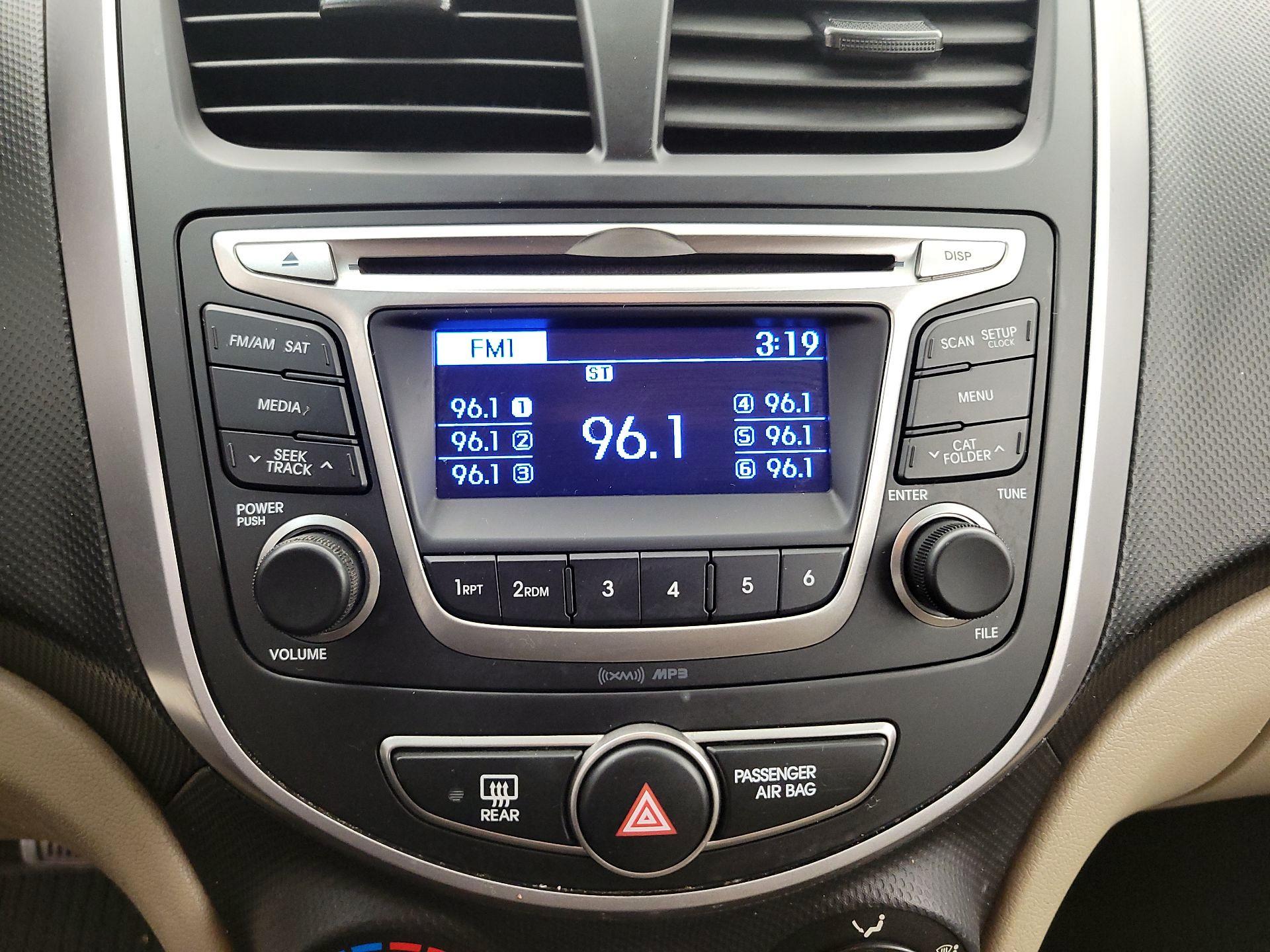 Thumbnail: 2016 Hyundai Accent - 14
