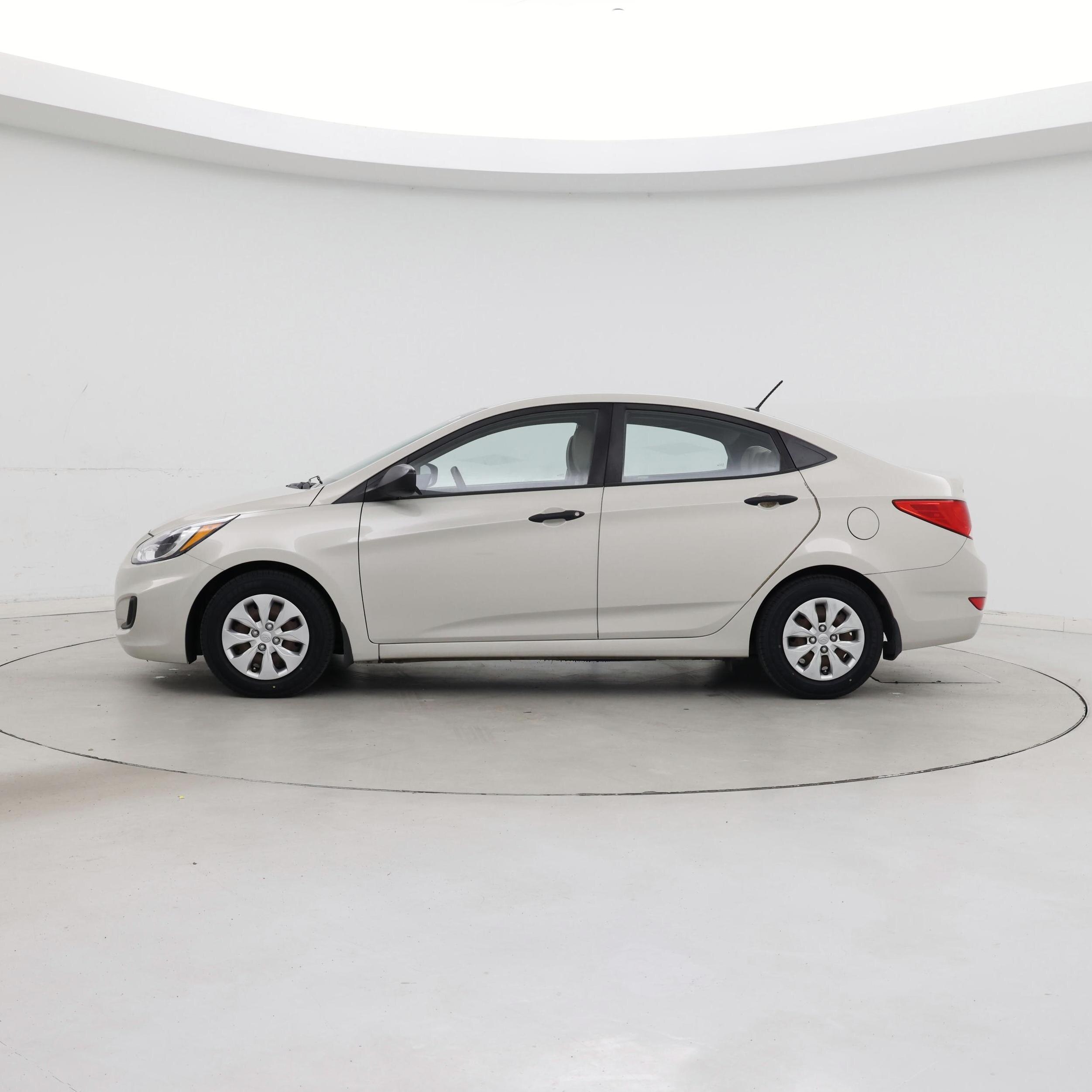 Thumbnail: 2016 Hyundai Accent - 3