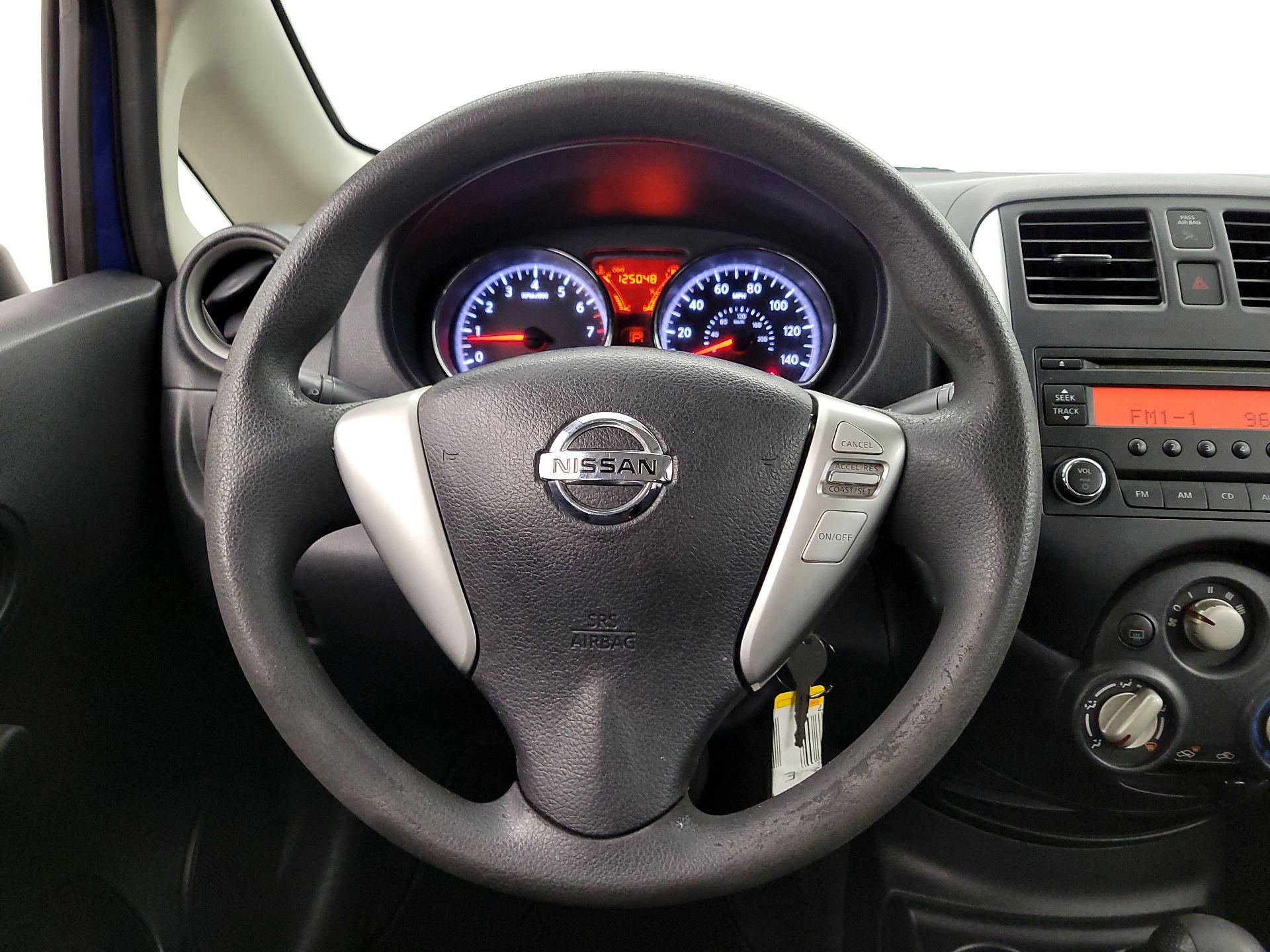 Thumbnail: 2014 Nissan Versa Note - 10