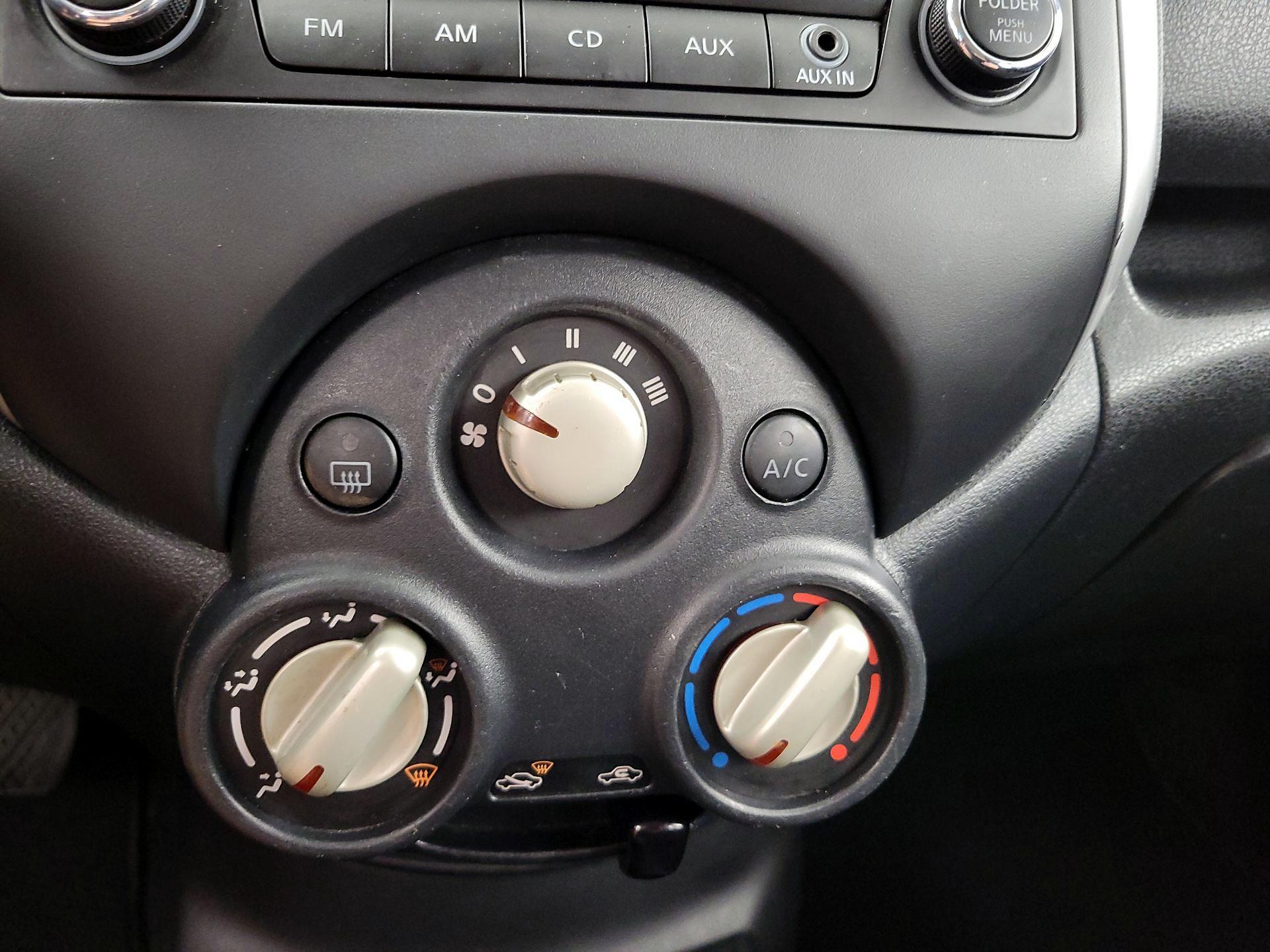 Thumbnail: 2014 Nissan Versa Note - 15