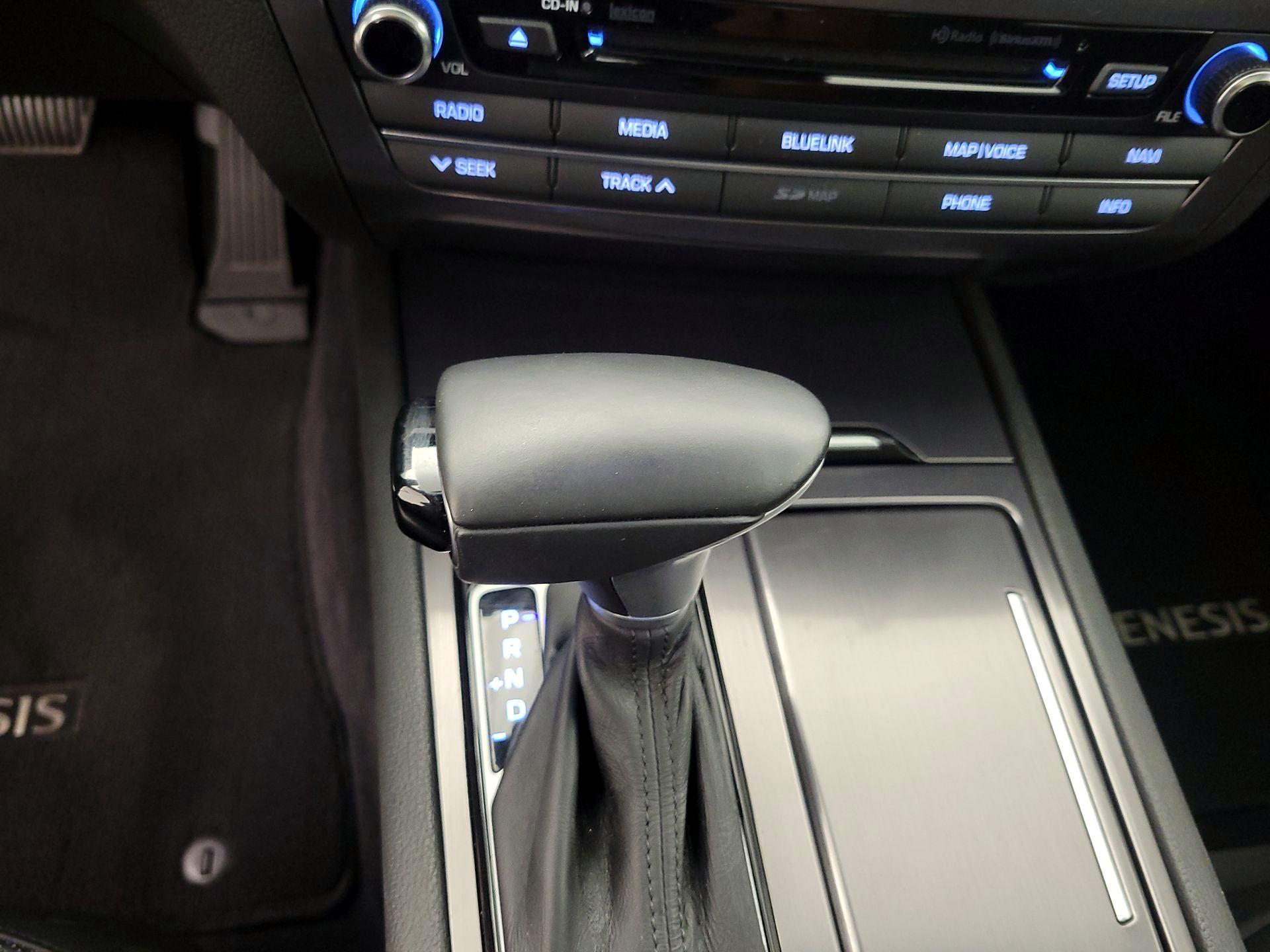 Thumbnail: 2018 Genesis G80 - 18