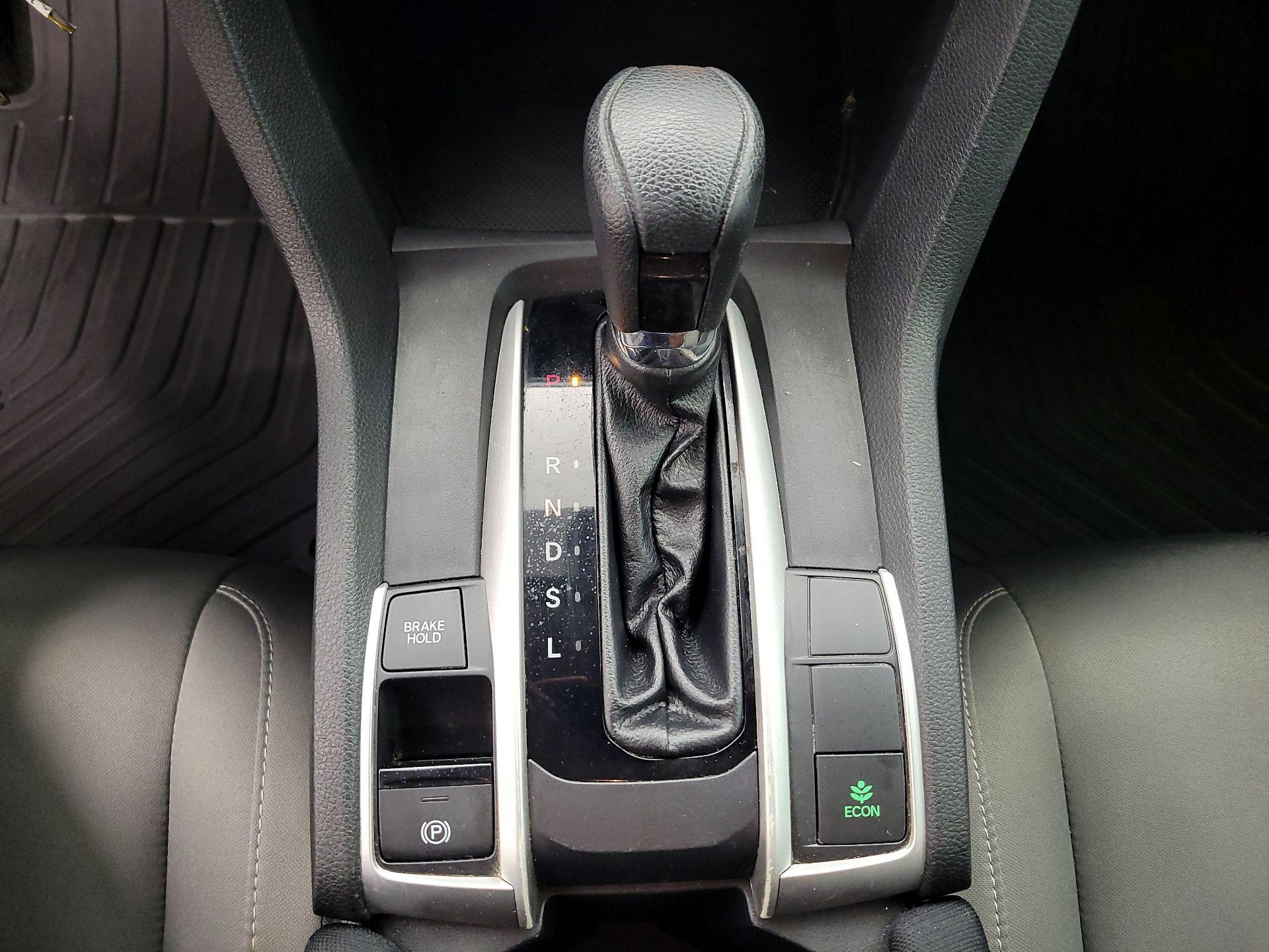 Thumbnail: 2019 Honda Civic - 17