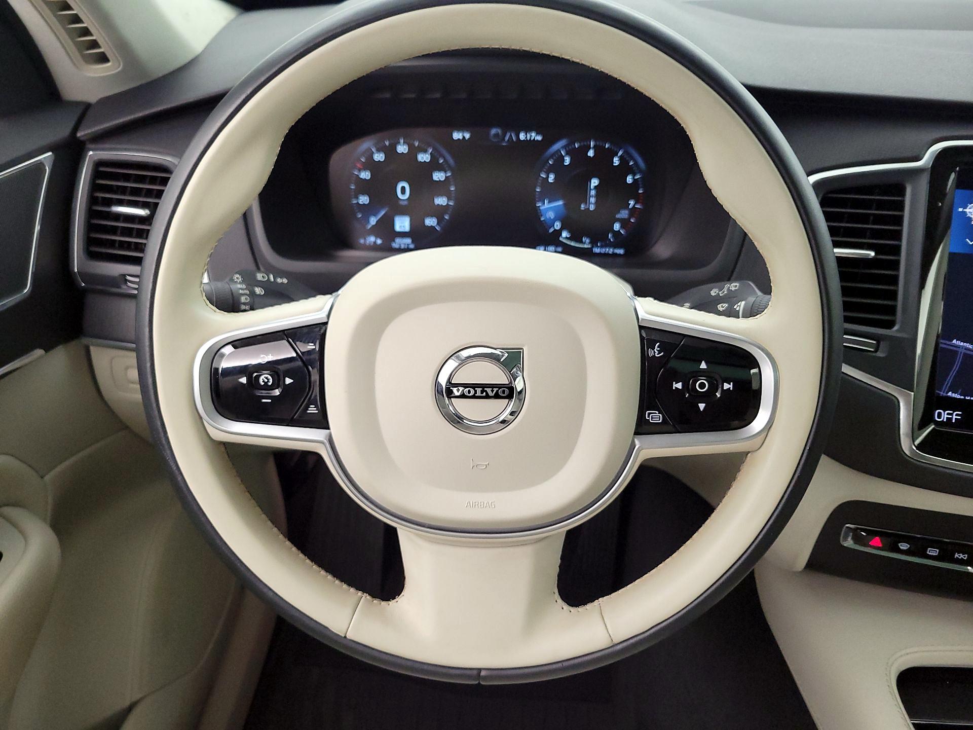 Thumbnail: 2020 Volvo XC90 - 10