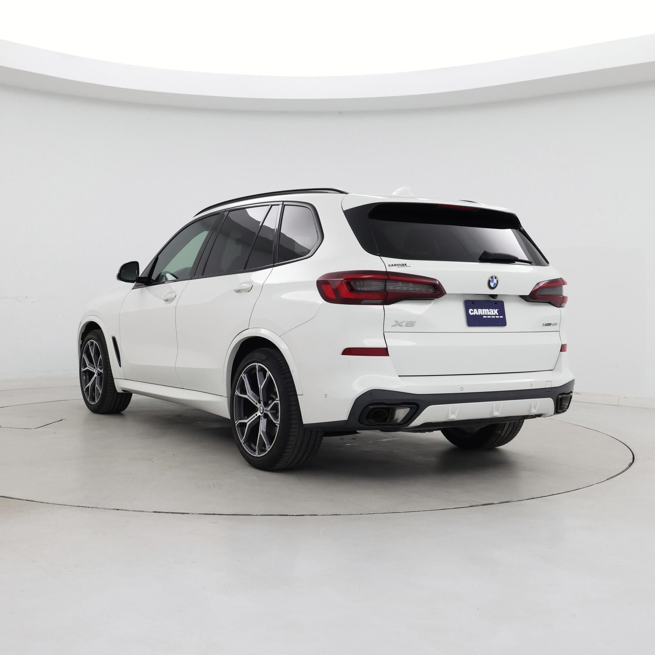 Thumbnail: 2023 BMW X5 - 2