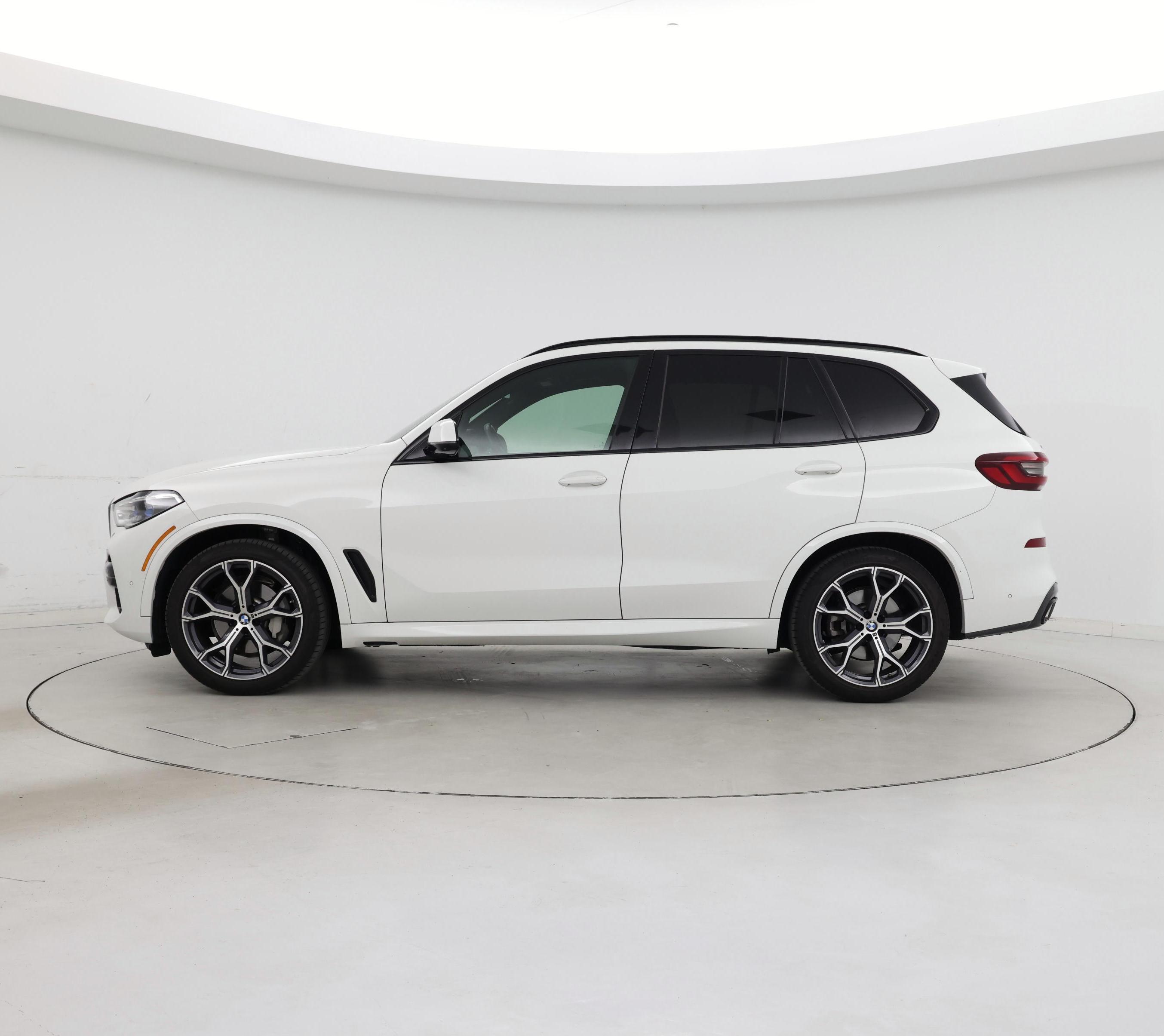 Thumbnail: 2023 BMW X5 - 3