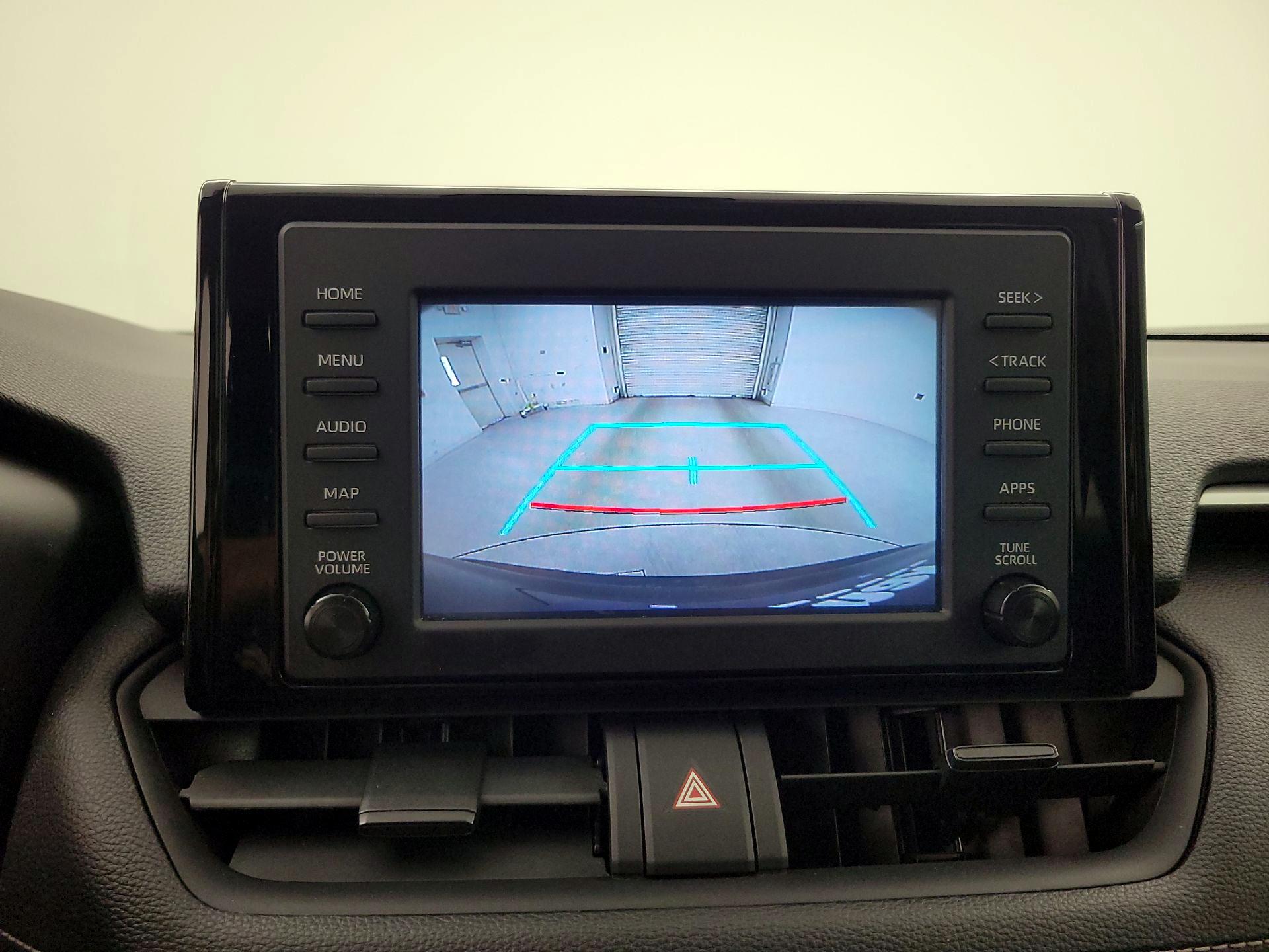 Thumbnail: 2019 Toyota RAV4 - 14