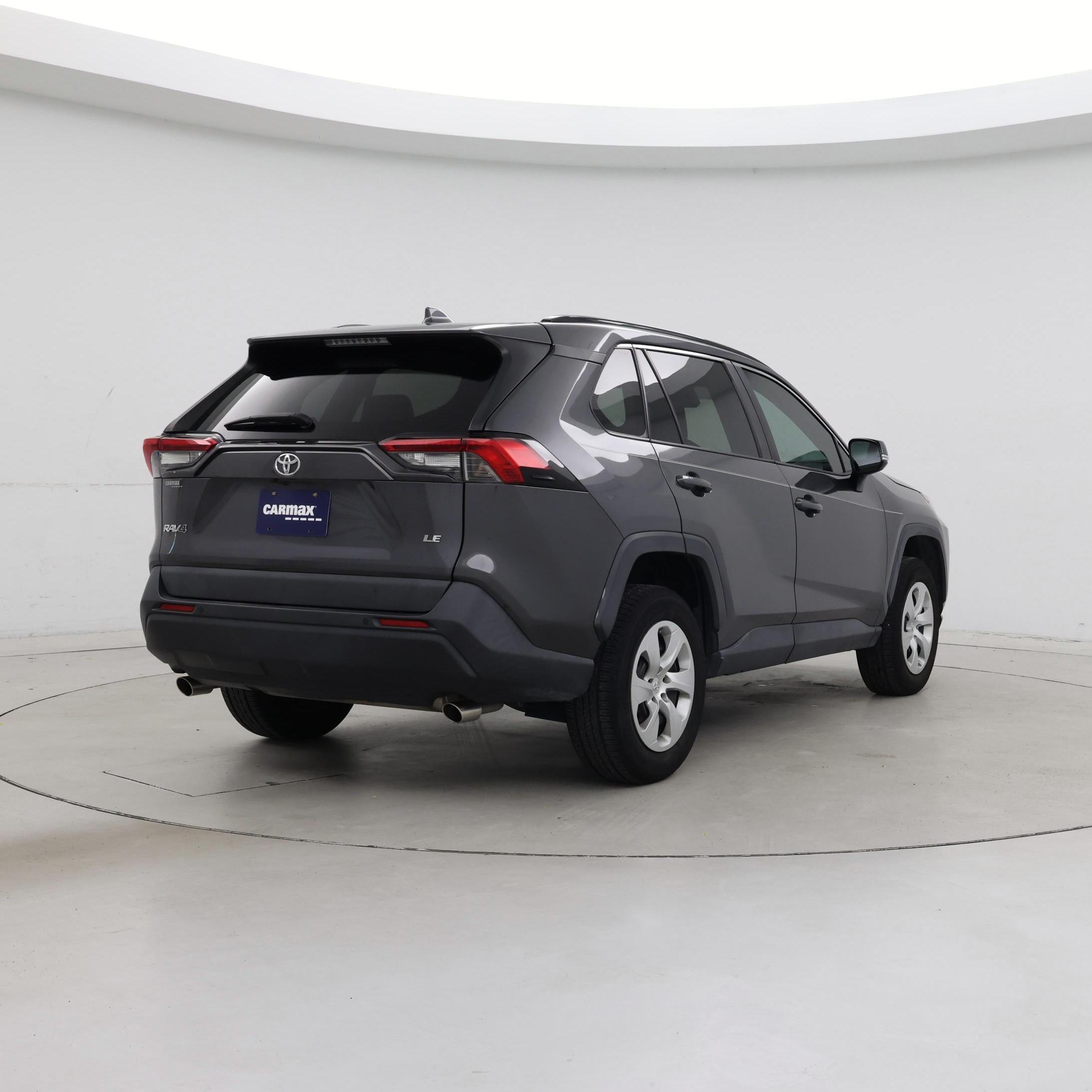 Thumbnail: 2019 Toyota RAV4 - 8