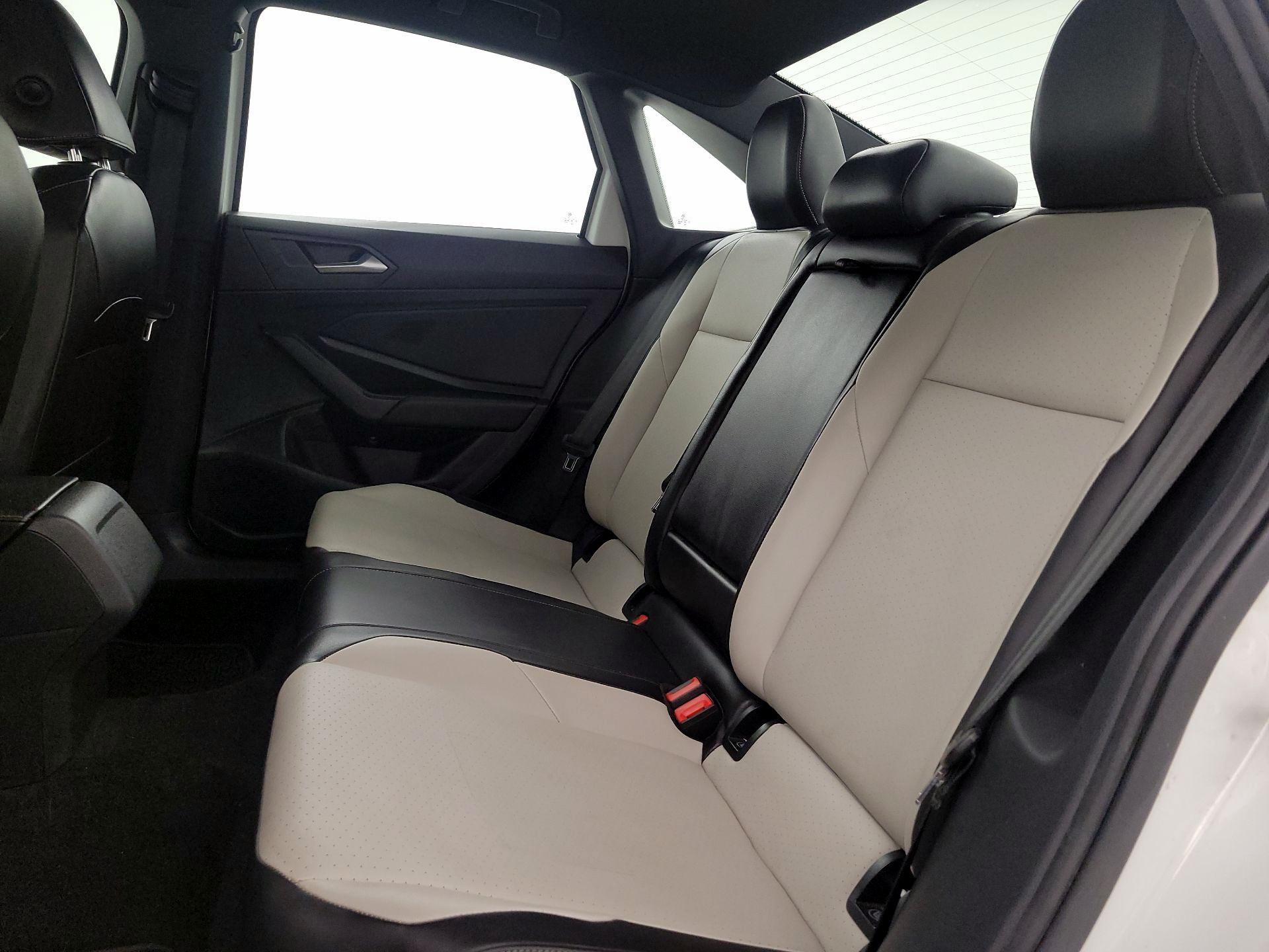 Thumbnail: 2019 Volkswagen Jetta - 20