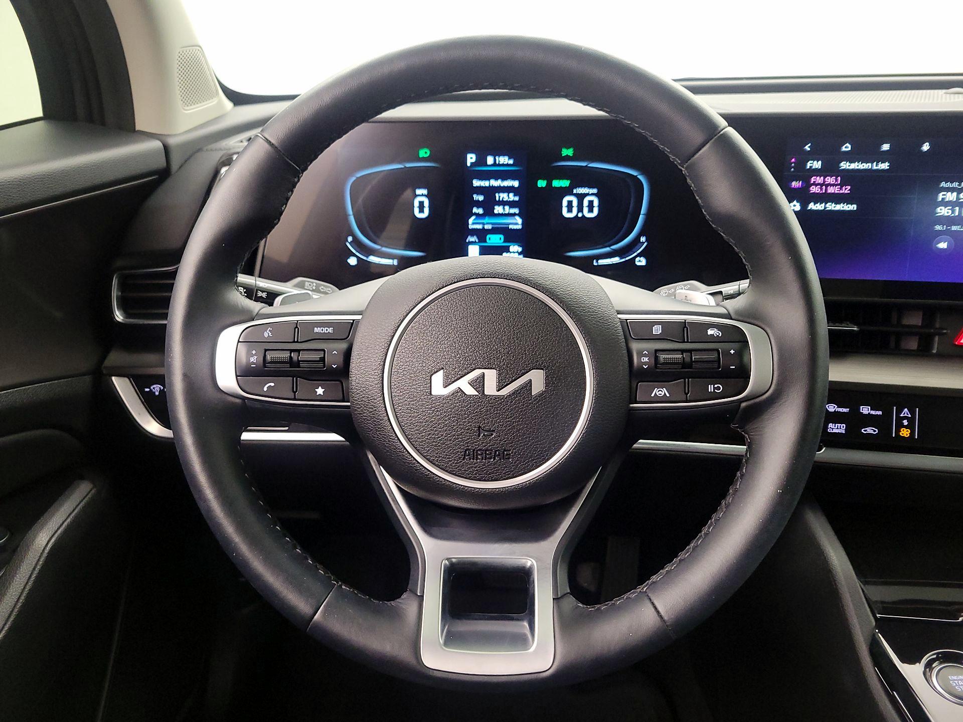 Thumbnail: 2023 Kia Sportage - 10