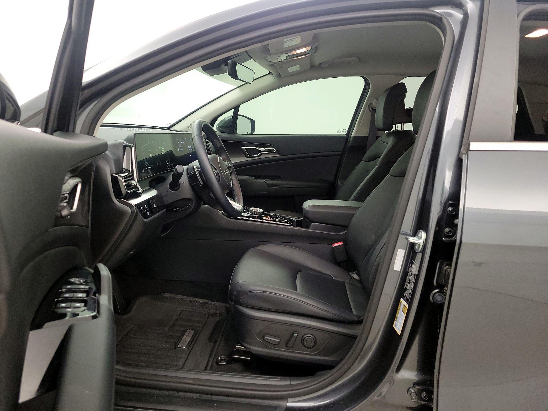 Thumbnail: 2023 Kia Sportage - 11