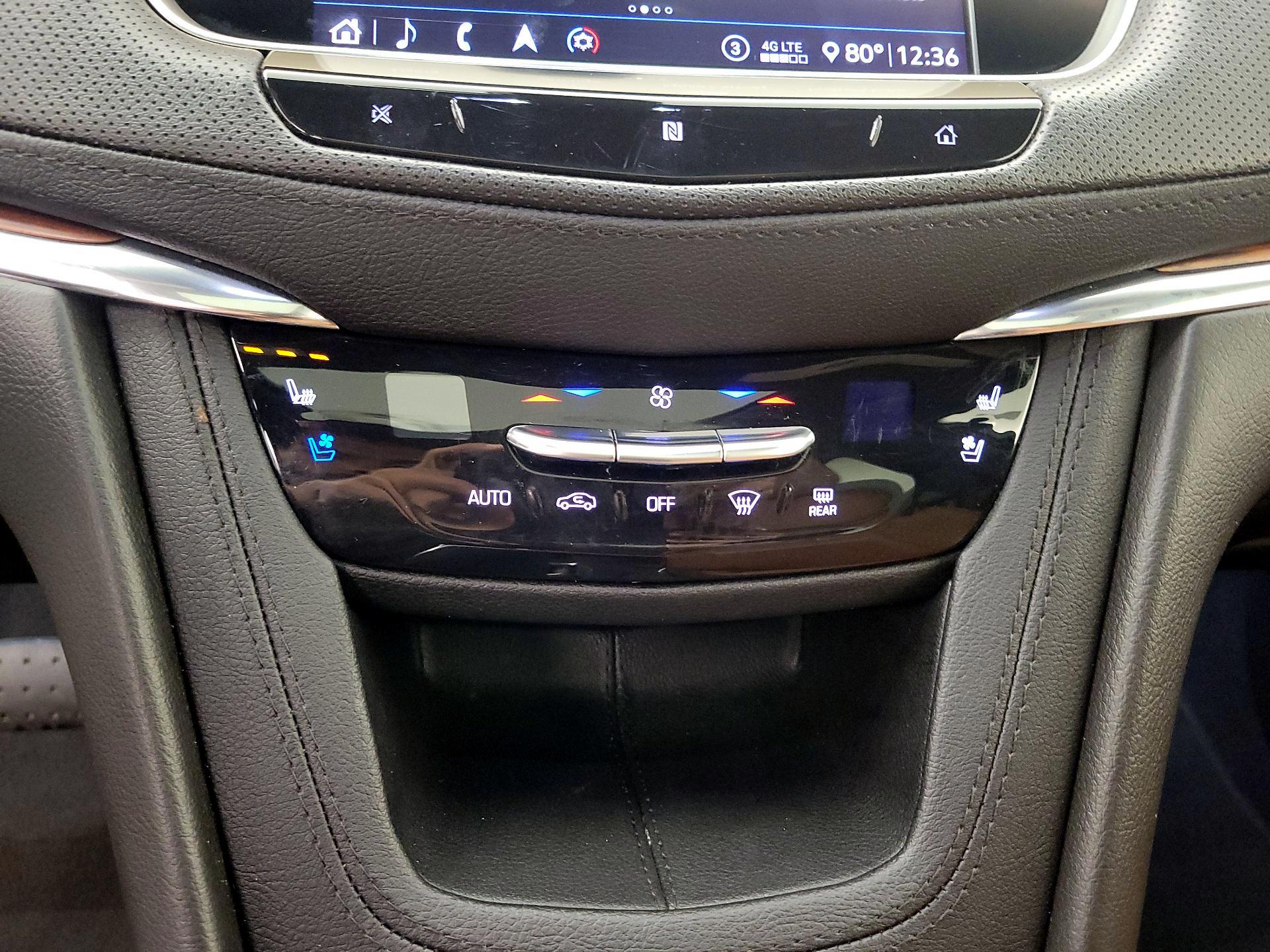 Thumbnail: 2020 Cadillac XT5 - 17