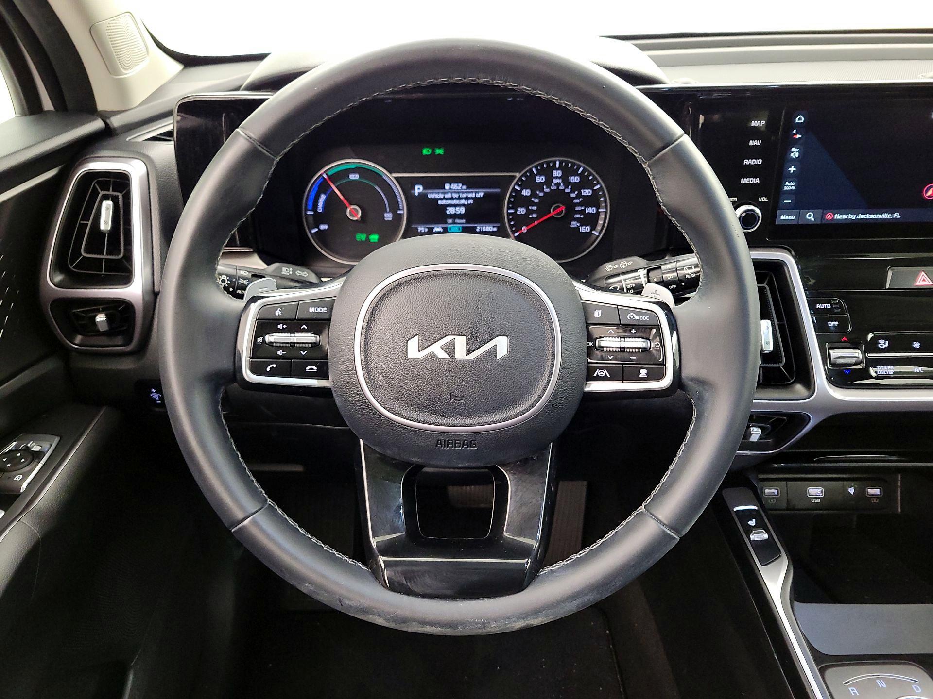 Thumbnail: 2023 Kia Sorento - 10