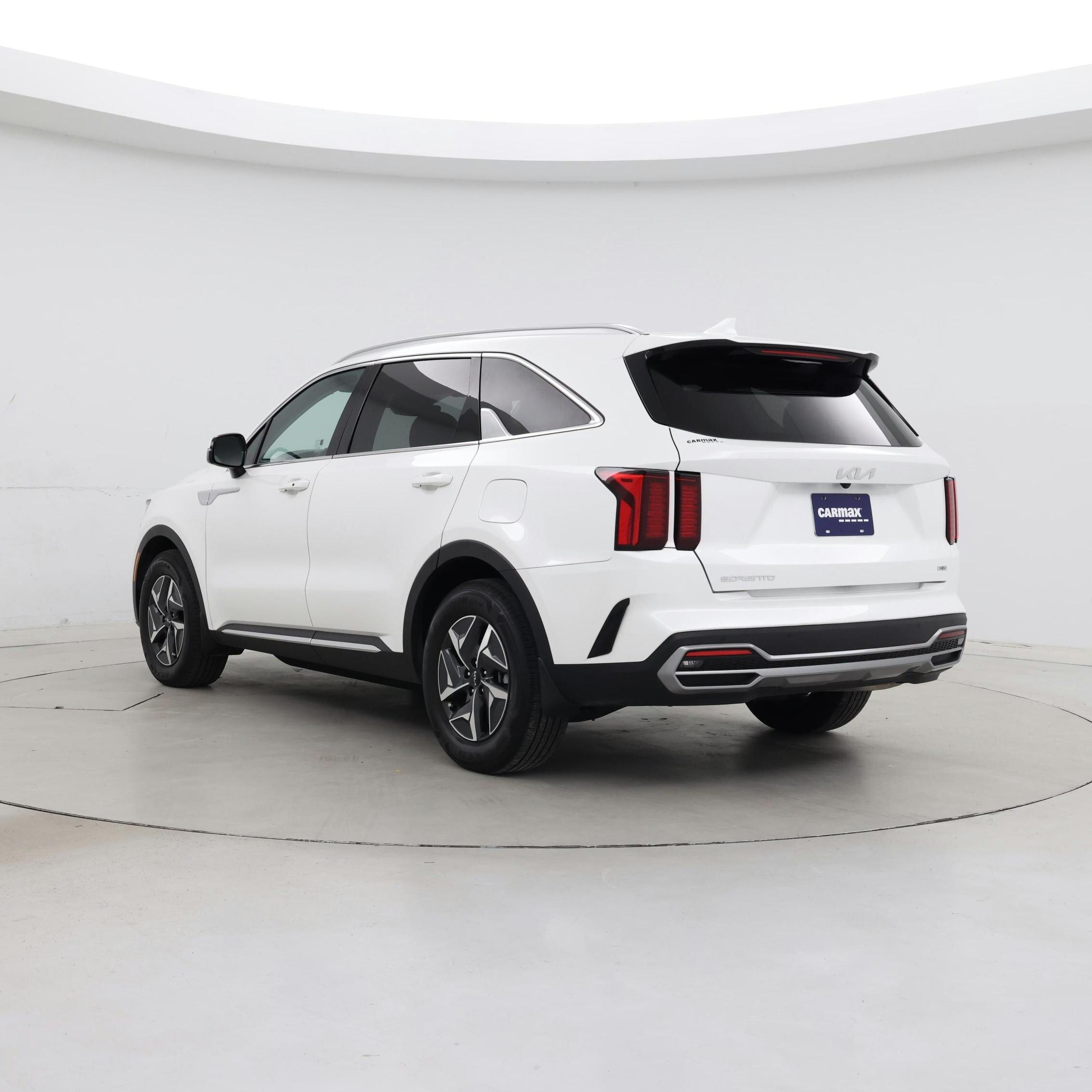 Thumbnail: 2023 Kia Sorento - 2