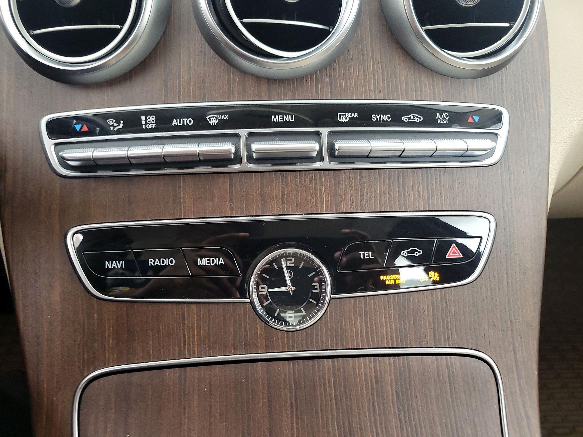 Thumbnail: 2020 Mercedes-Benz C-Class - 16