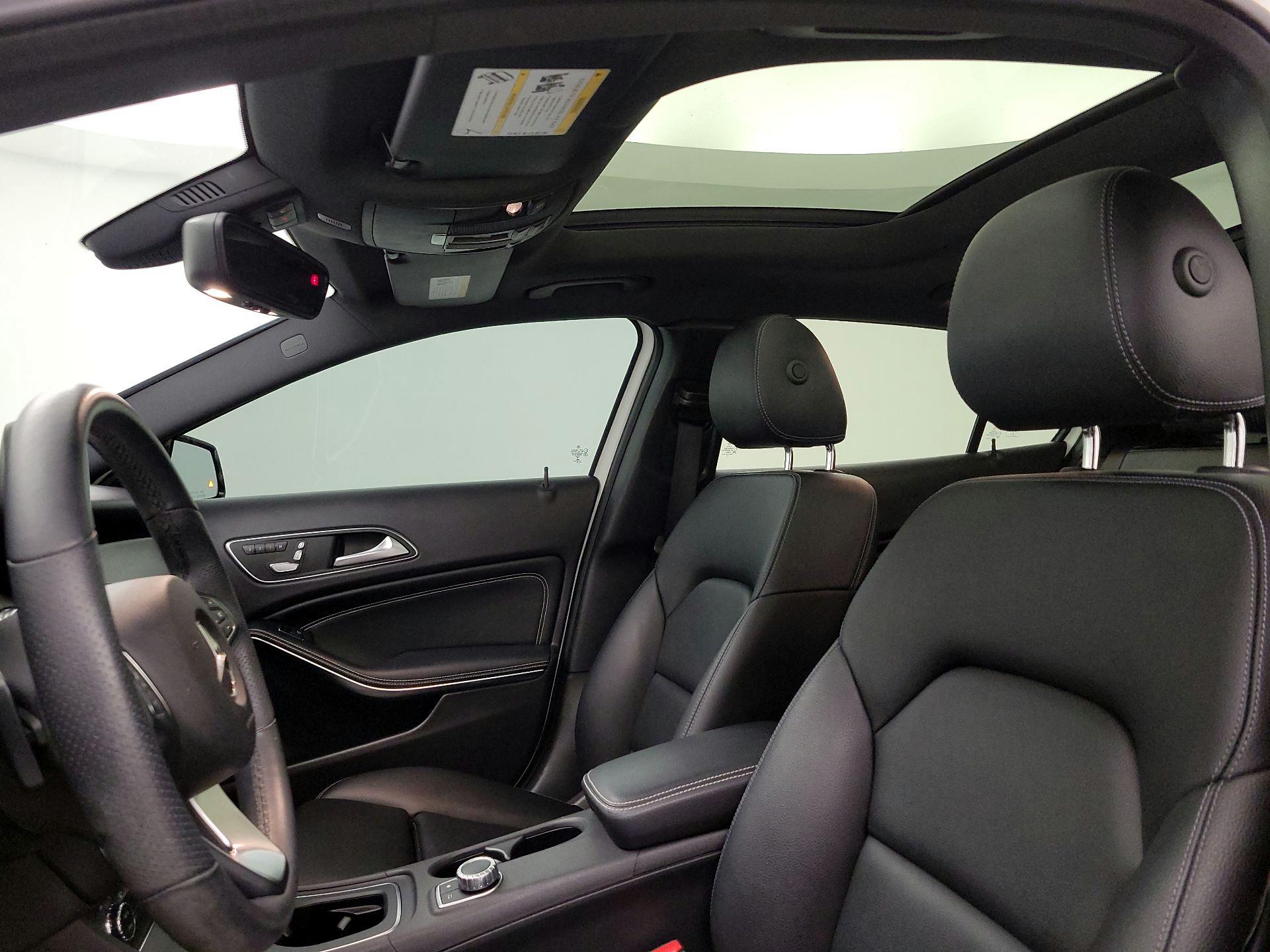 Thumbnail: 2020 Mercedes-Benz GLA - 19