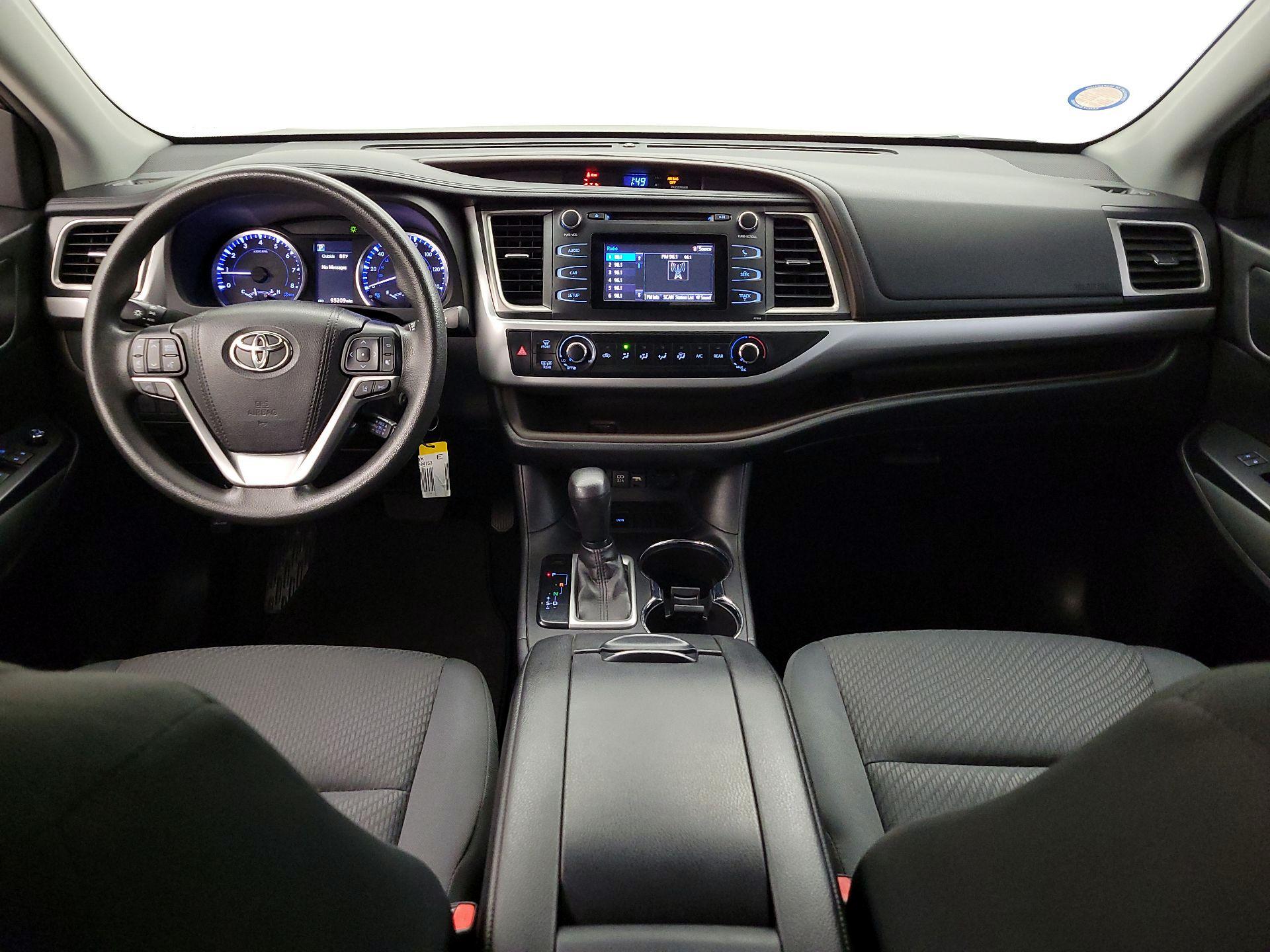 Thumbnail: 2019 Toyota Highlander - 9