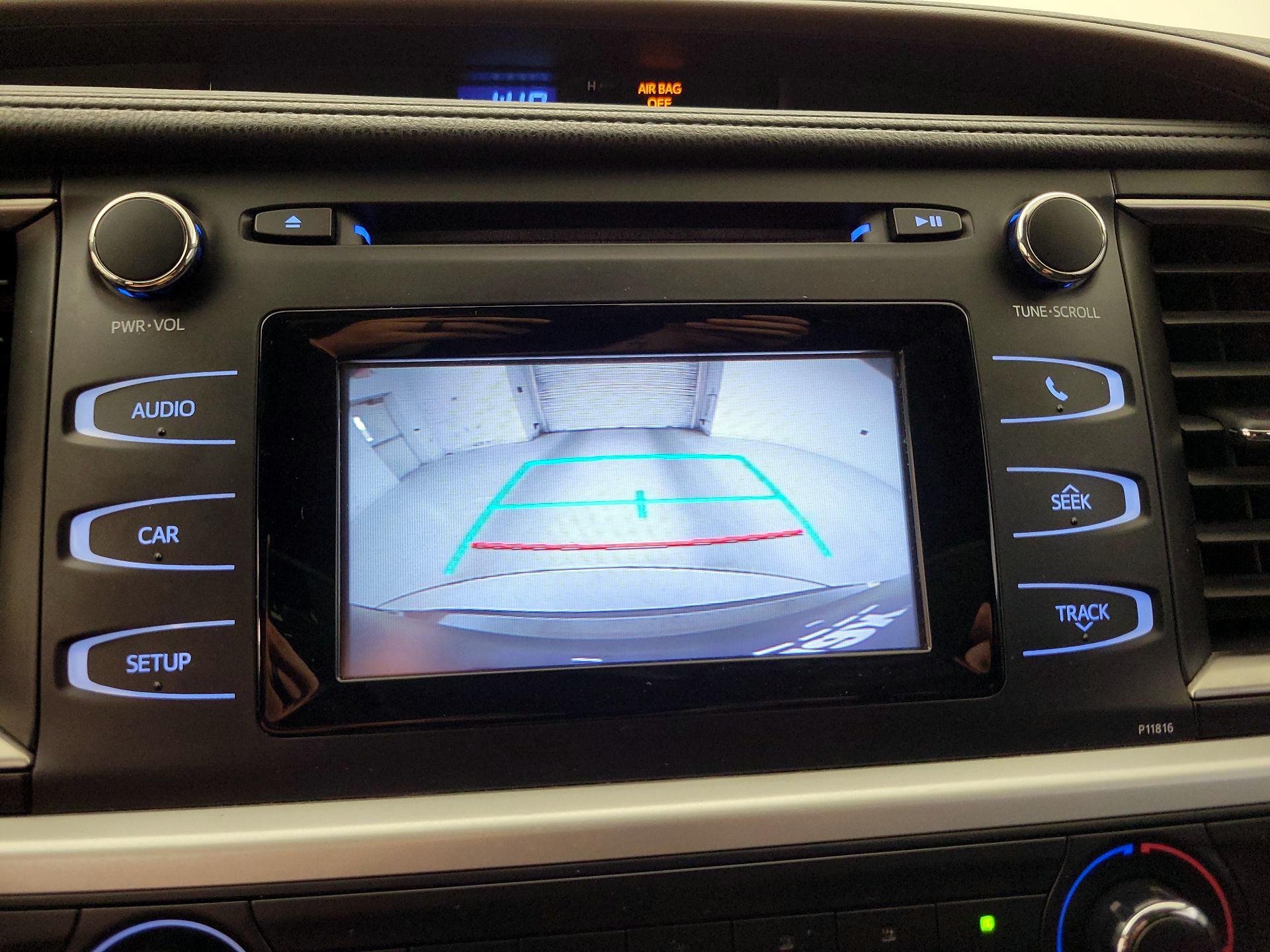 Thumbnail: 2019 Toyota Highlander - 14