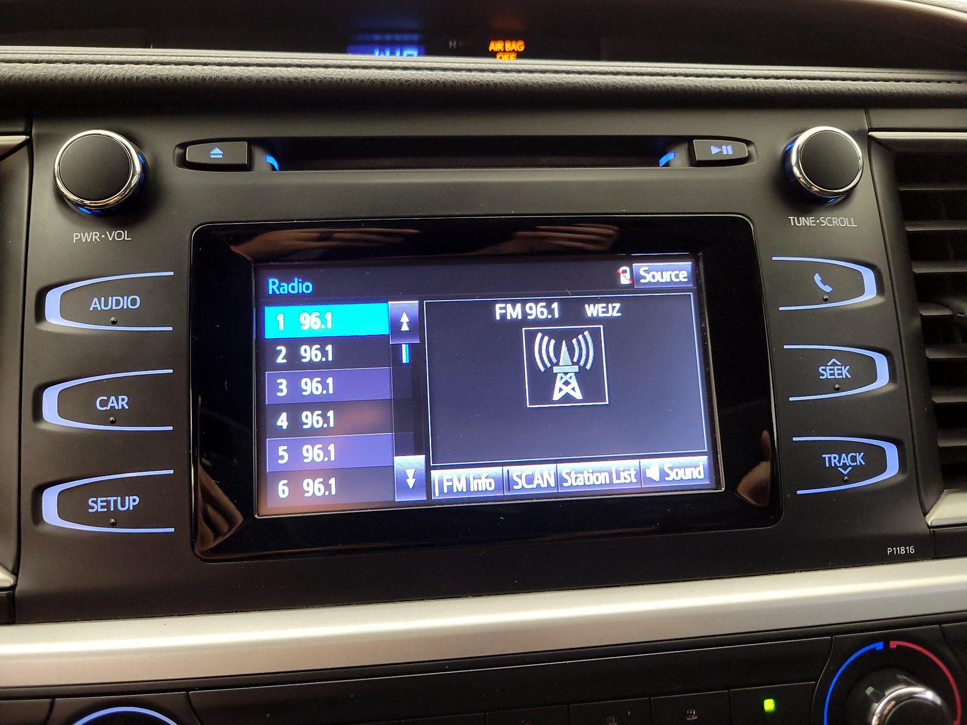 Thumbnail: 2019 Toyota Highlander - 15