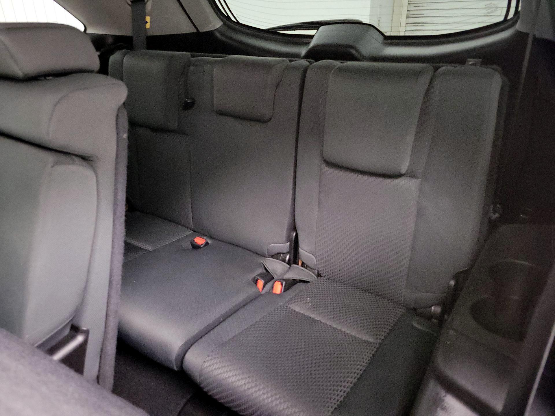 Thumbnail: 2019 Toyota Highlander - 20