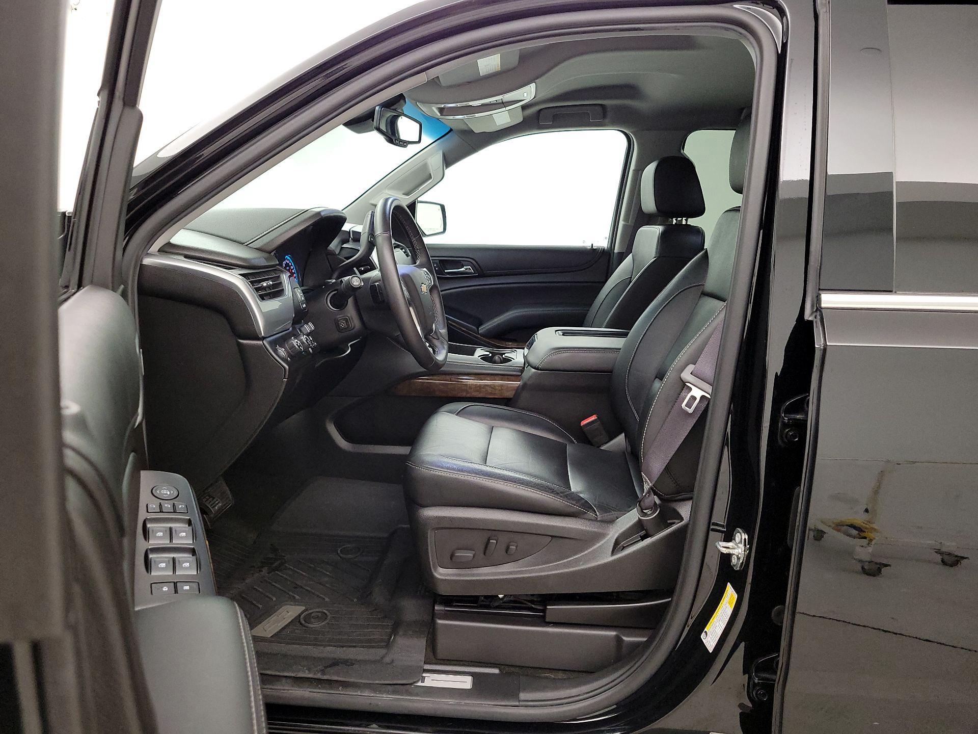 Thumbnail: 2017 Chevrolet Tahoe - 11