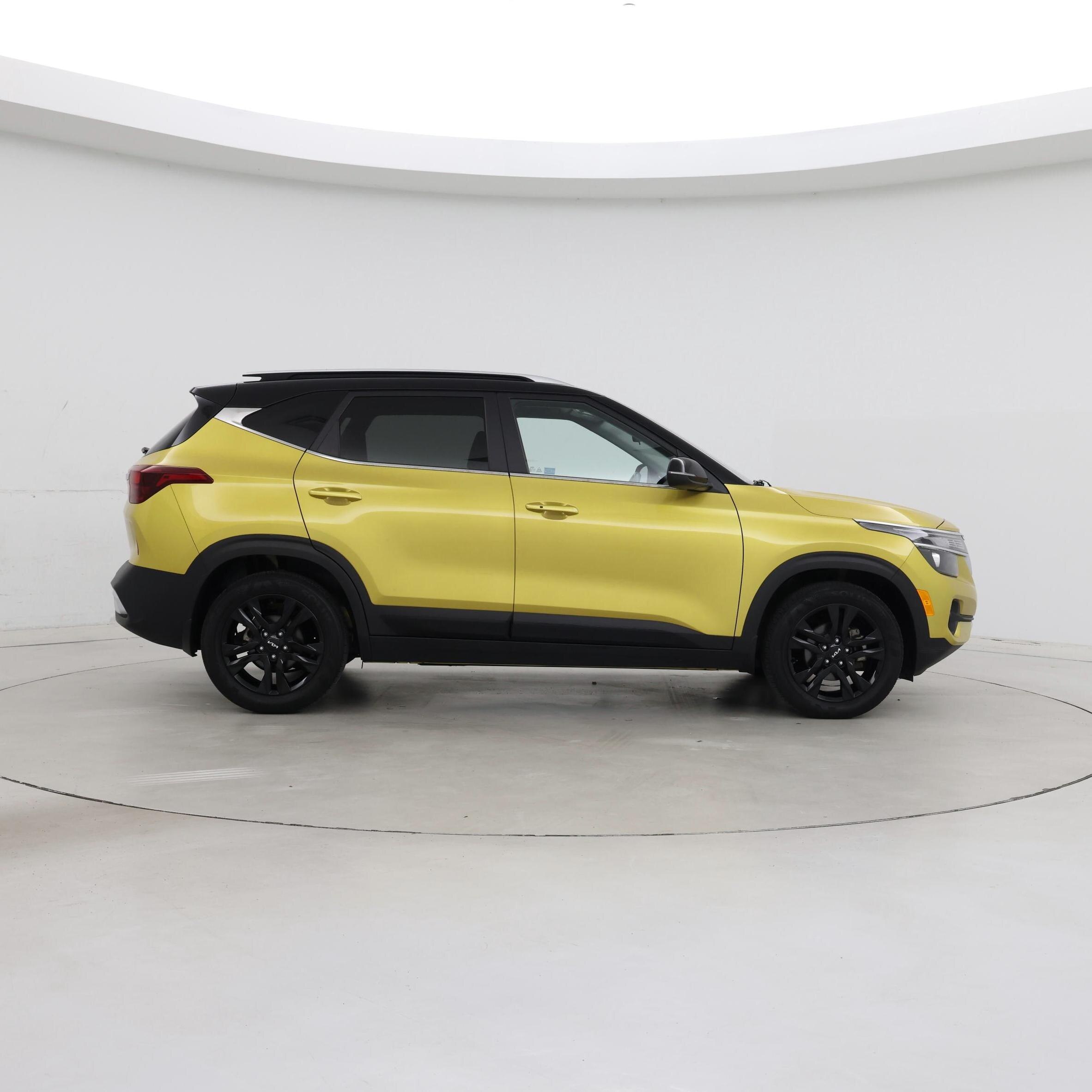 Thumbnail: 2022 Kia Seltos - 7
