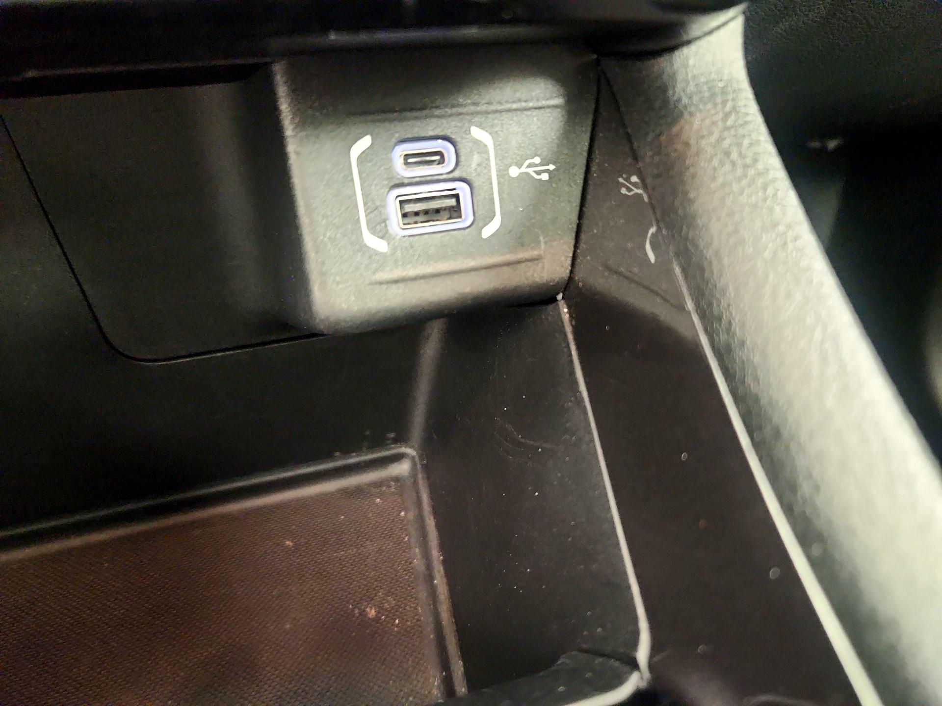 Thumbnail: 2023 Jeep Compass - 18
