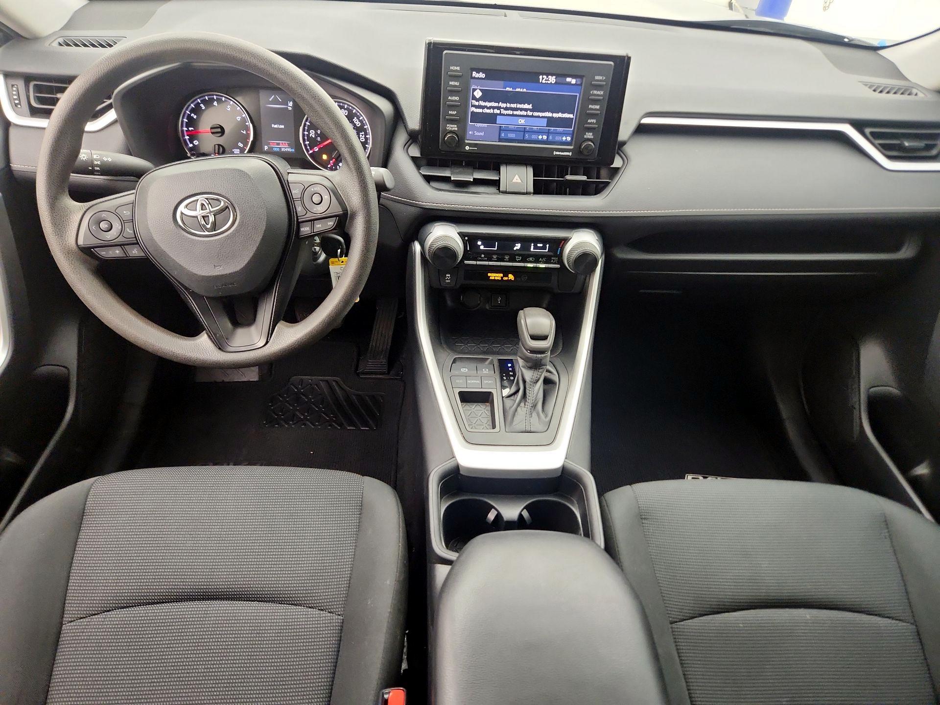 Thumbnail: 2021 Toyota RAV4 - 9