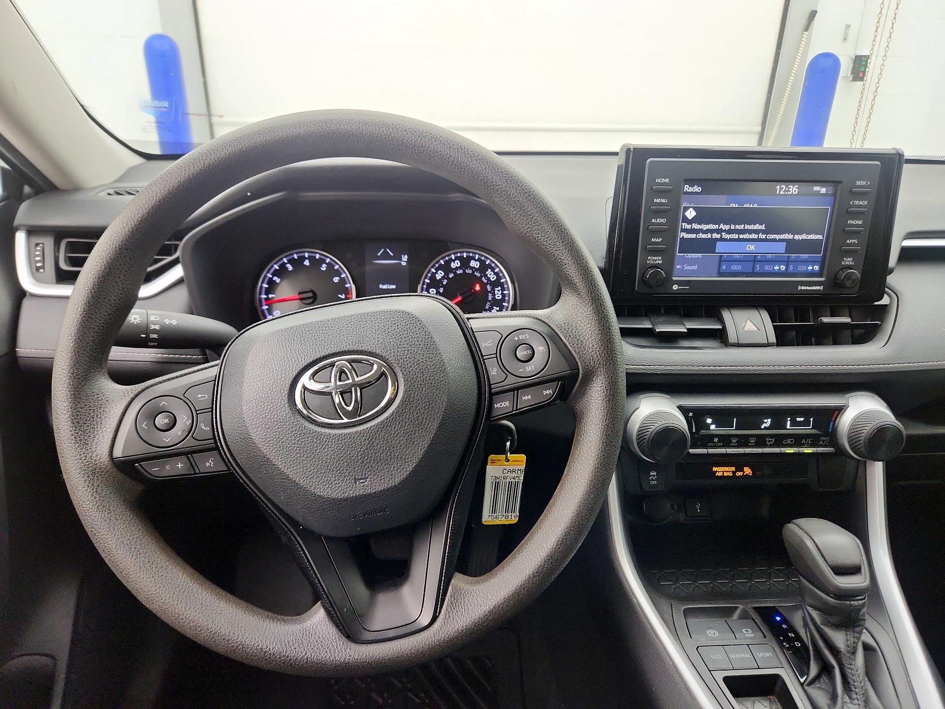 Thumbnail: 2021 Toyota RAV4 - 10