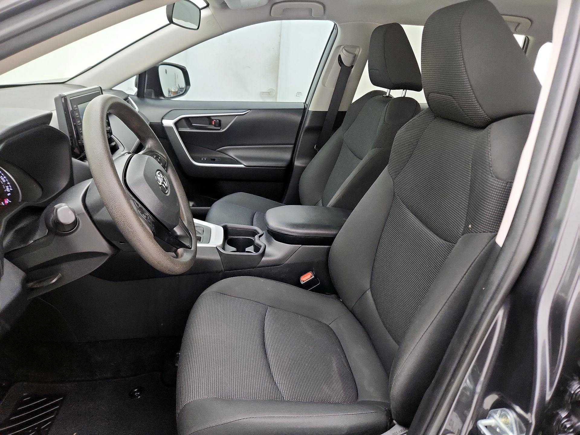 Thumbnail: 2021 Toyota RAV4 - 11