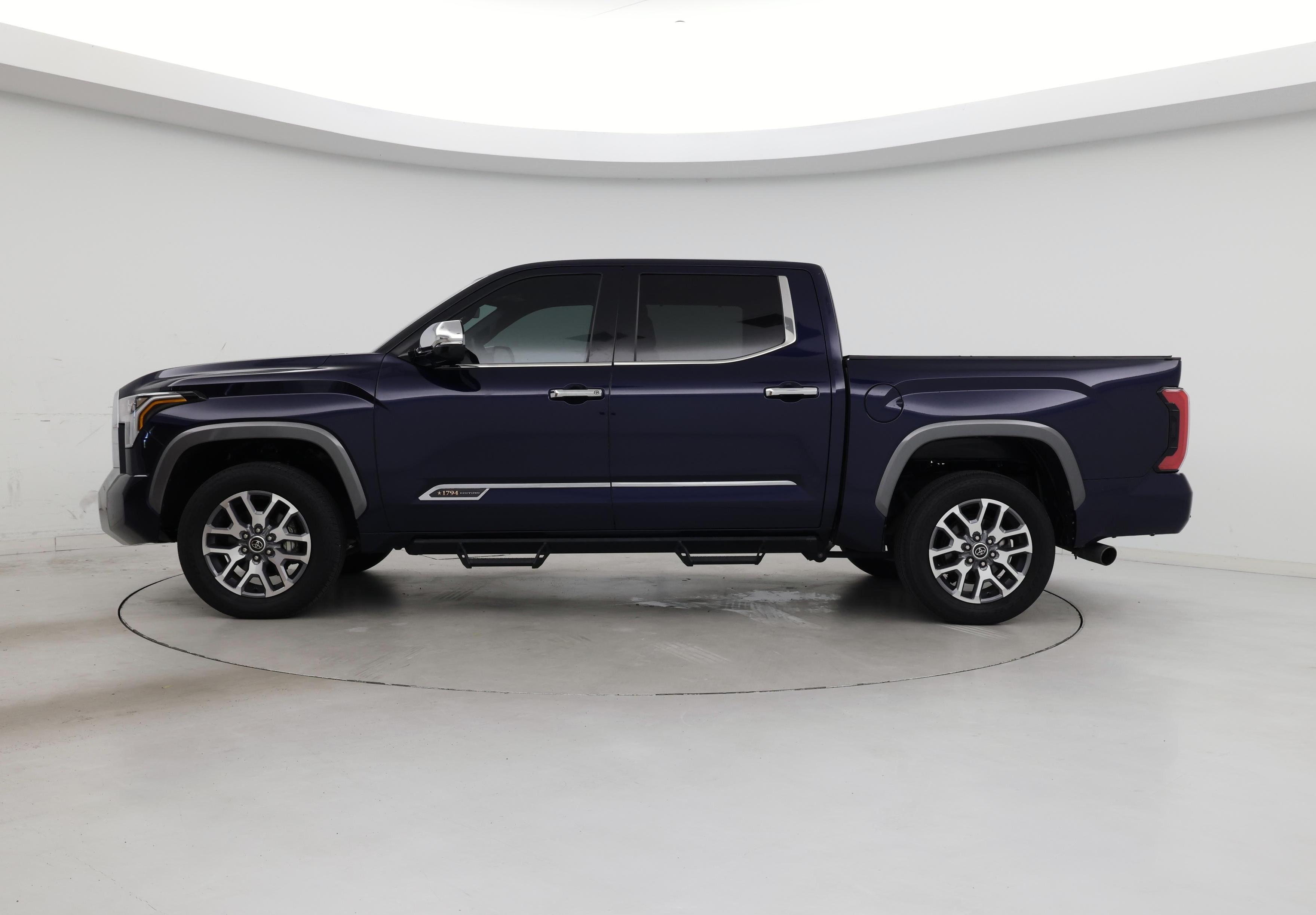 Thumbnail: 2023 Toyota Tundra - 3