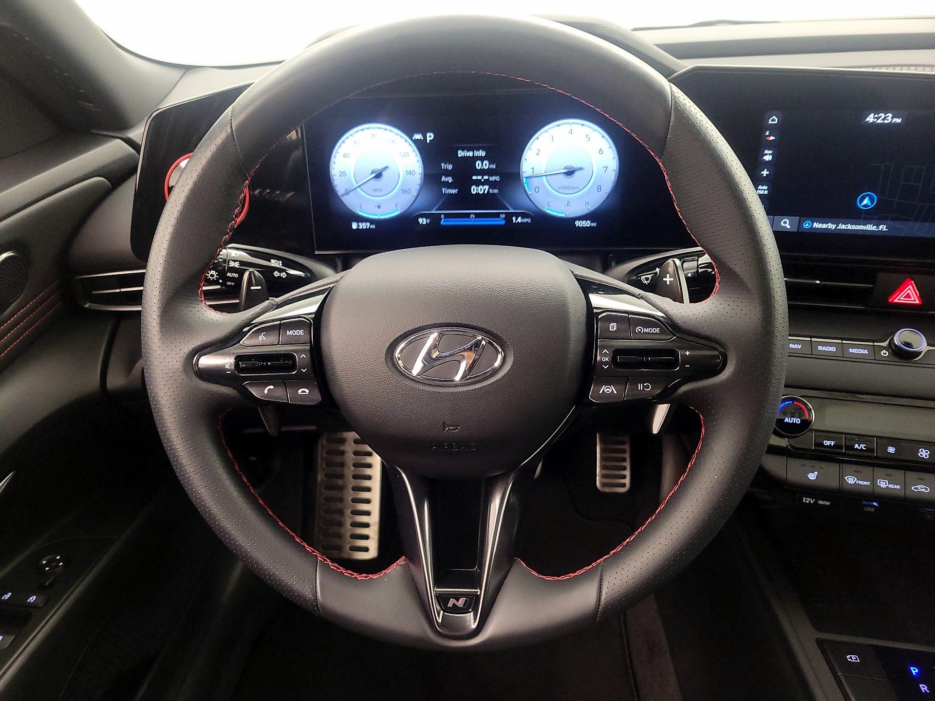 Thumbnail: 2023 Hyundai Elantra - 10
