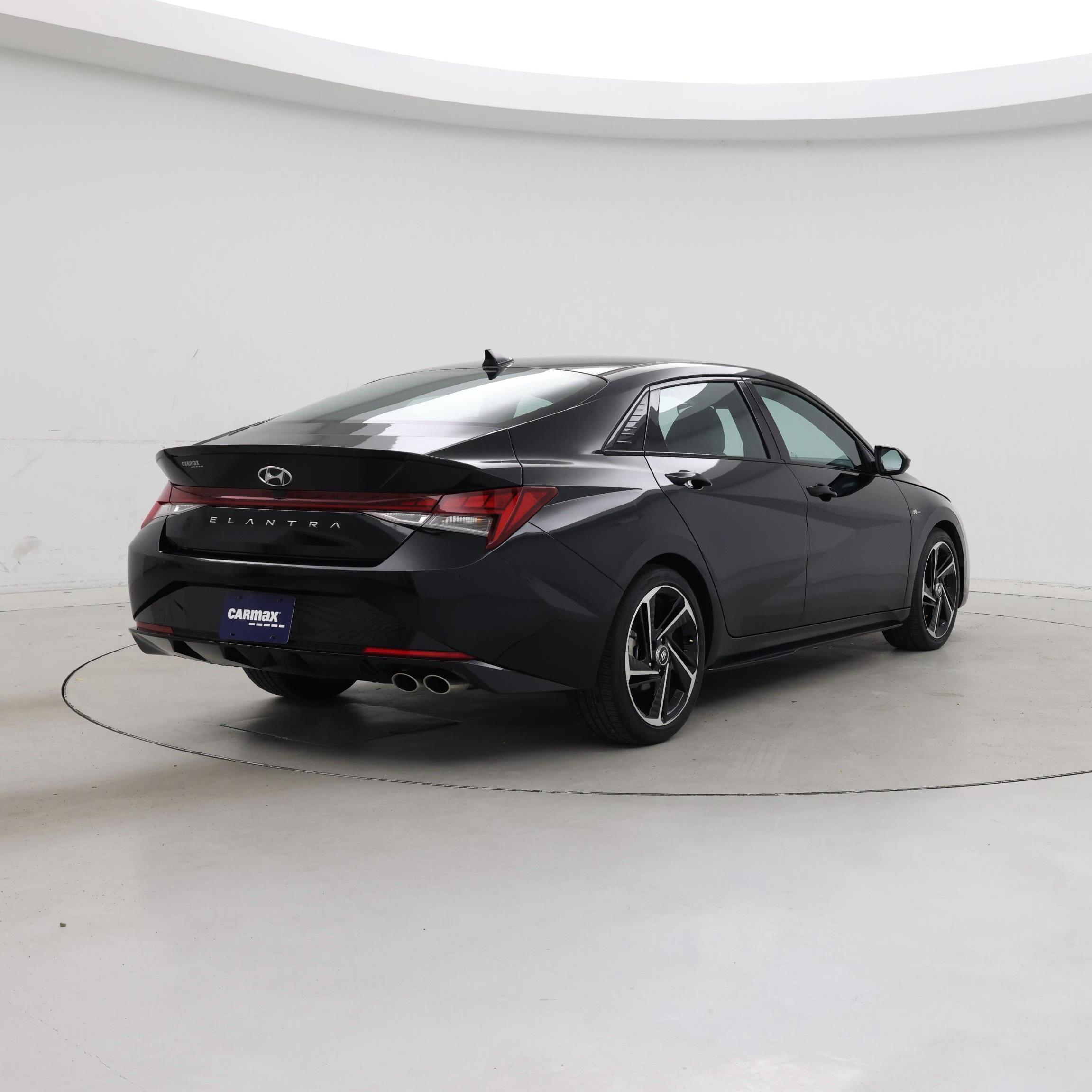 Thumbnail: 2023 Hyundai Elantra - 8
