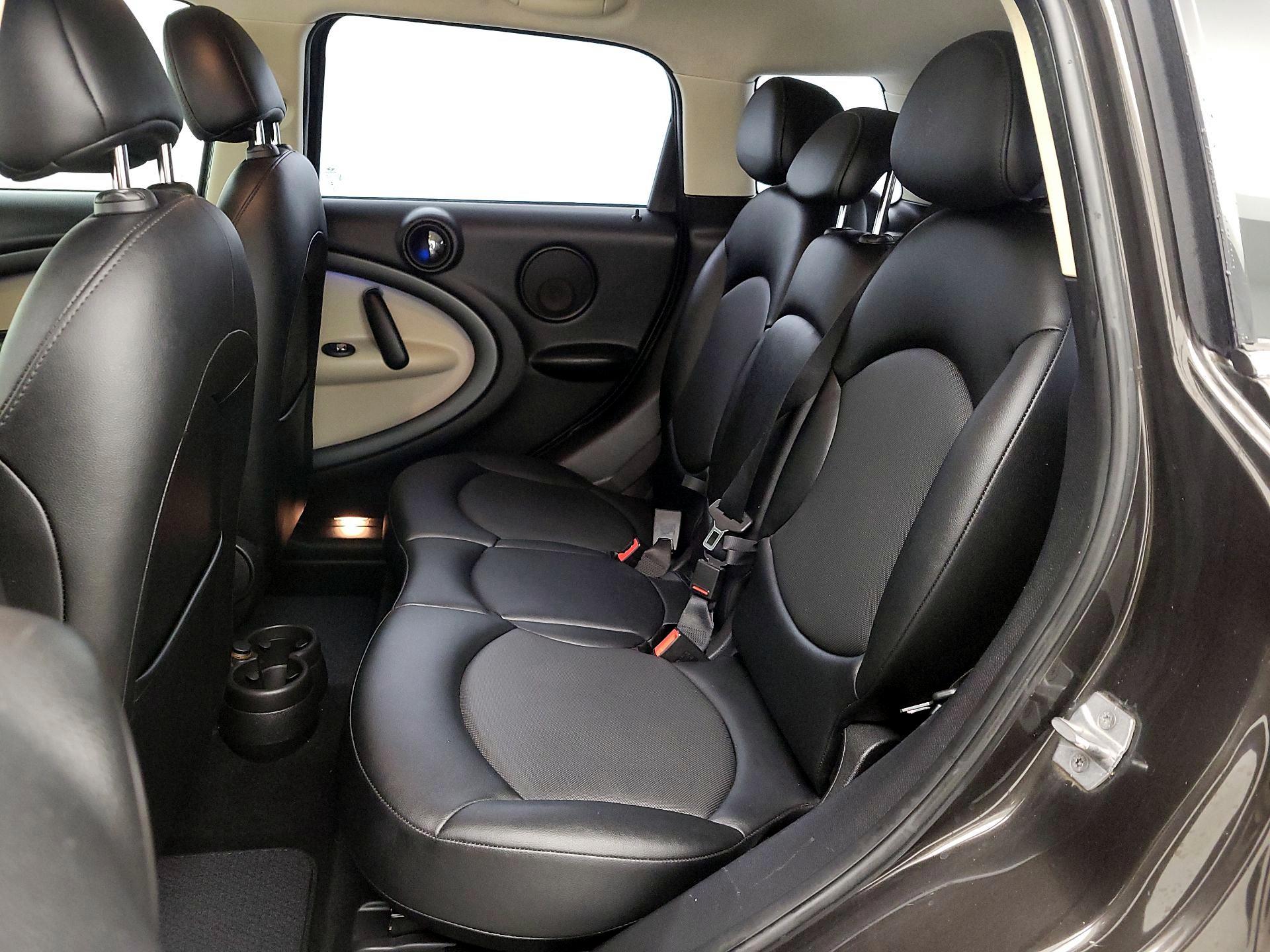 Thumbnail: 2016 MINI Cooper Countryman - 17