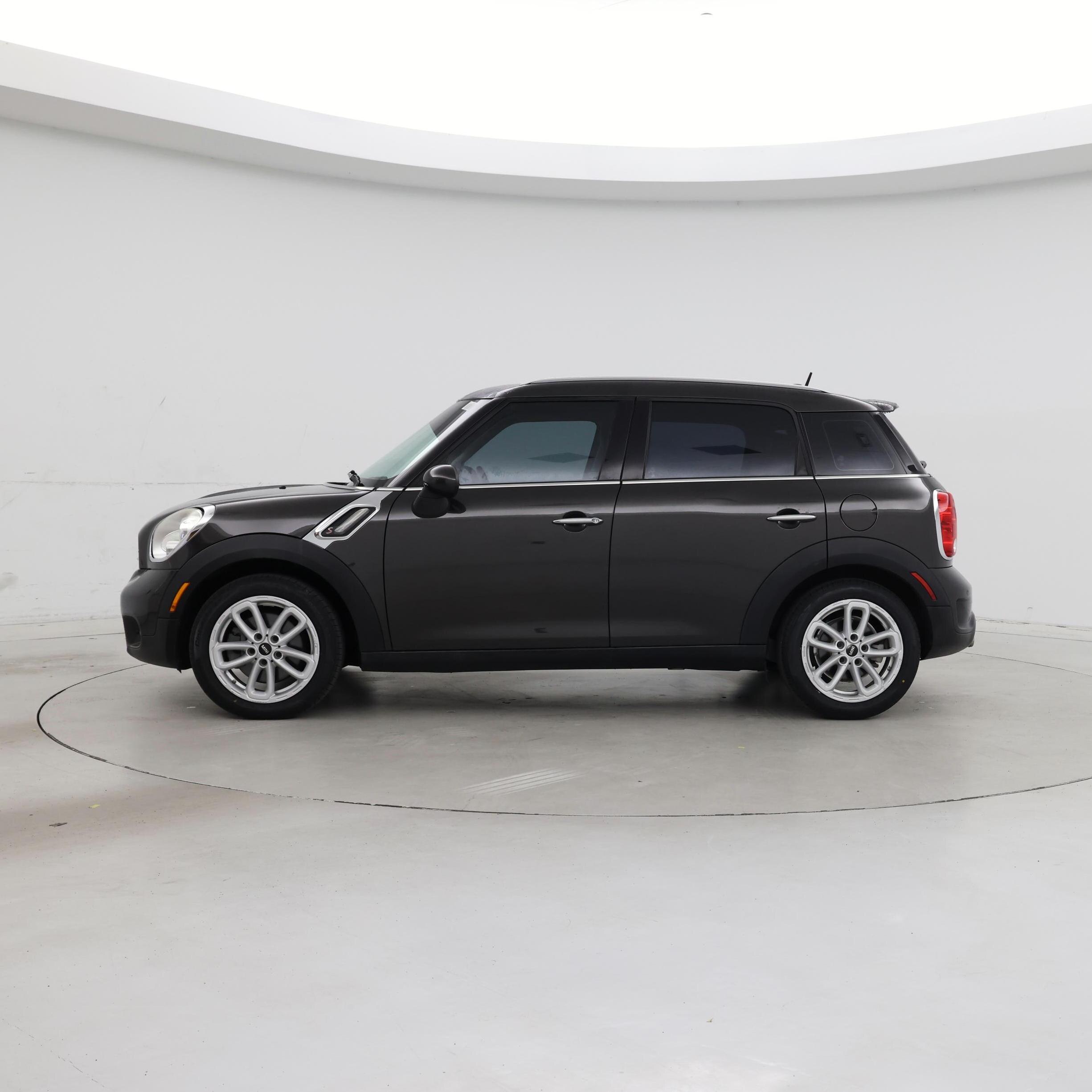 Thumbnail: 2016 MINI Cooper Countryman - 3