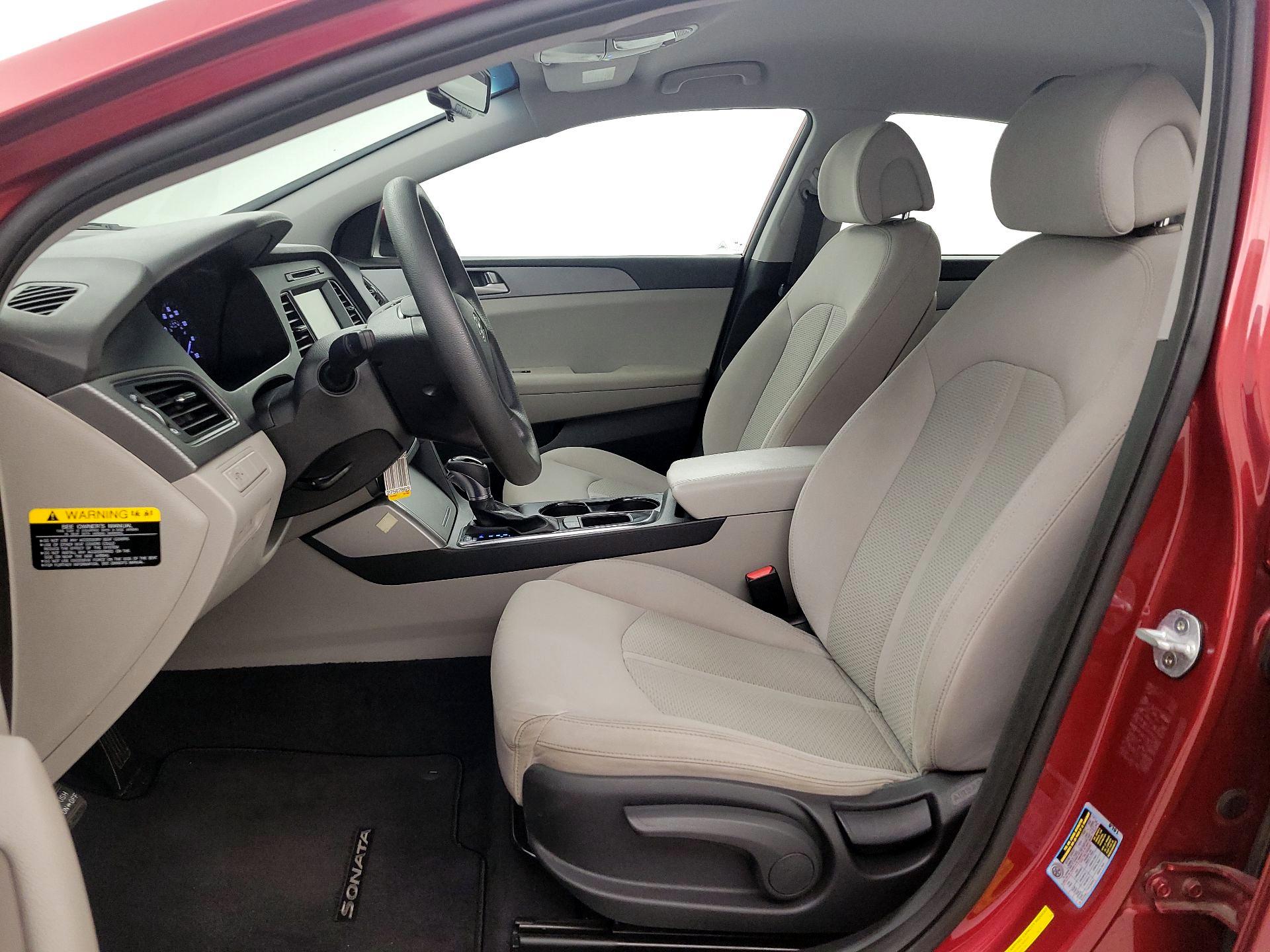 Thumbnail: 2016 Hyundai Sonata - 11
