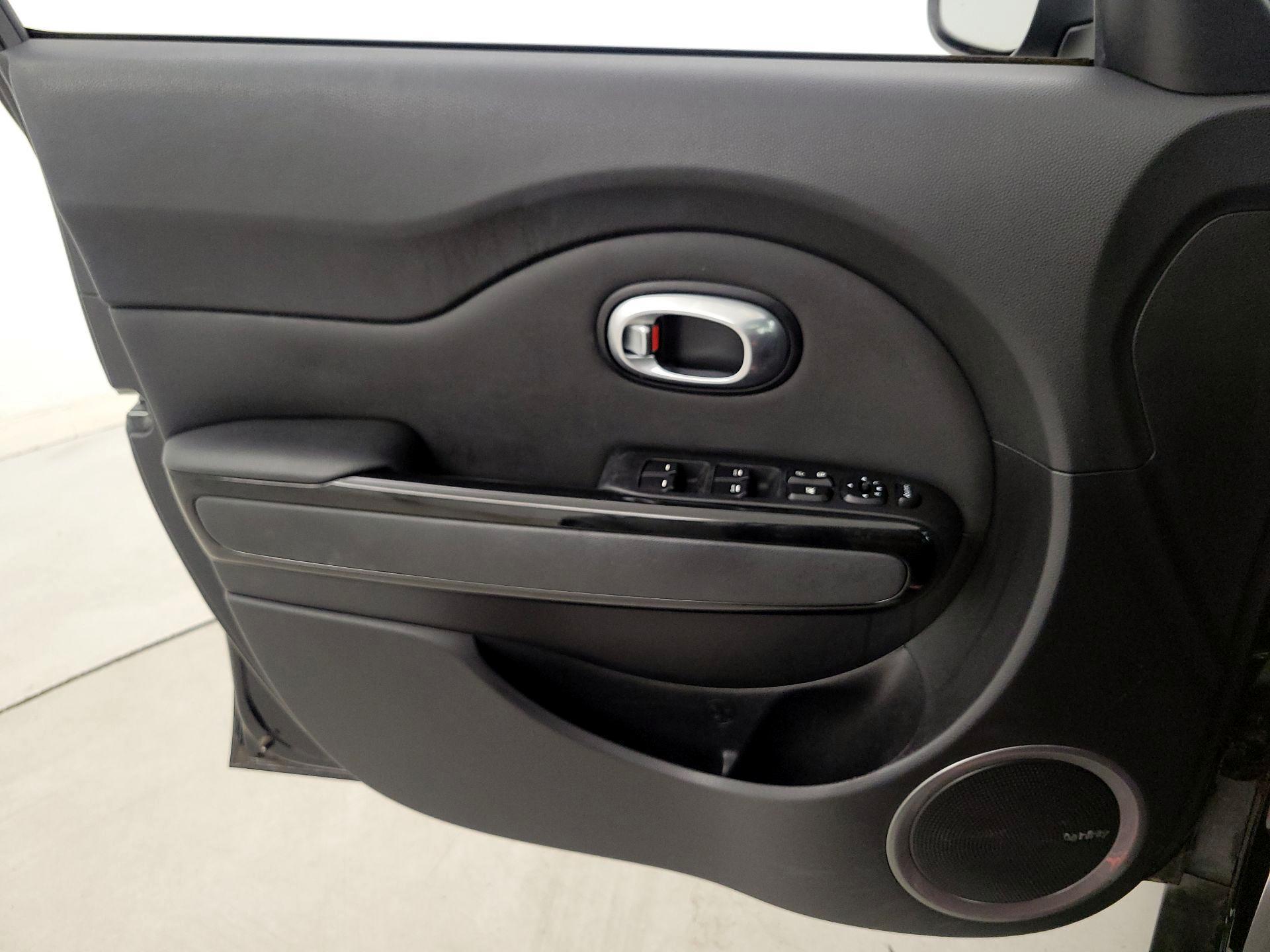 Thumbnail: 2014 Kia Soul - 12