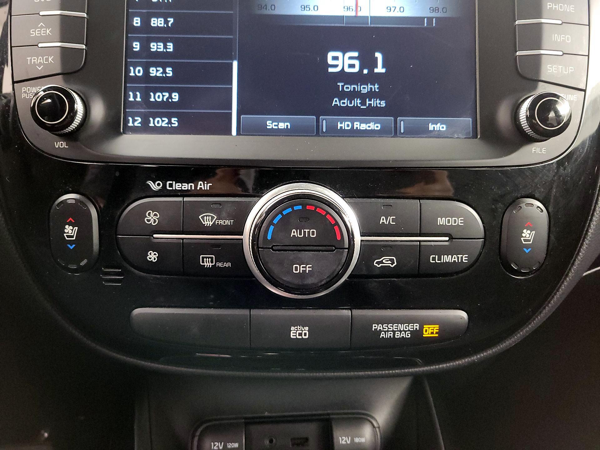 Thumbnail: 2014 Kia Soul - 17