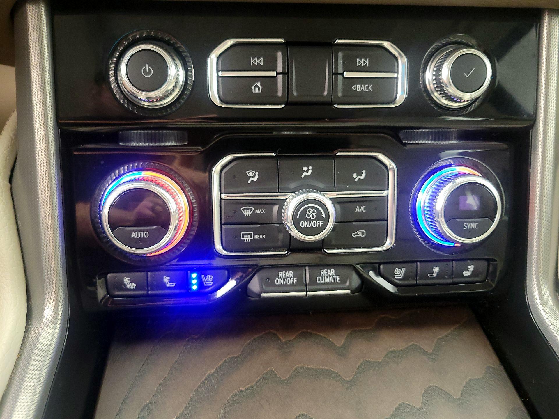 Thumbnail: 2021 GMC Yukon XL - 16