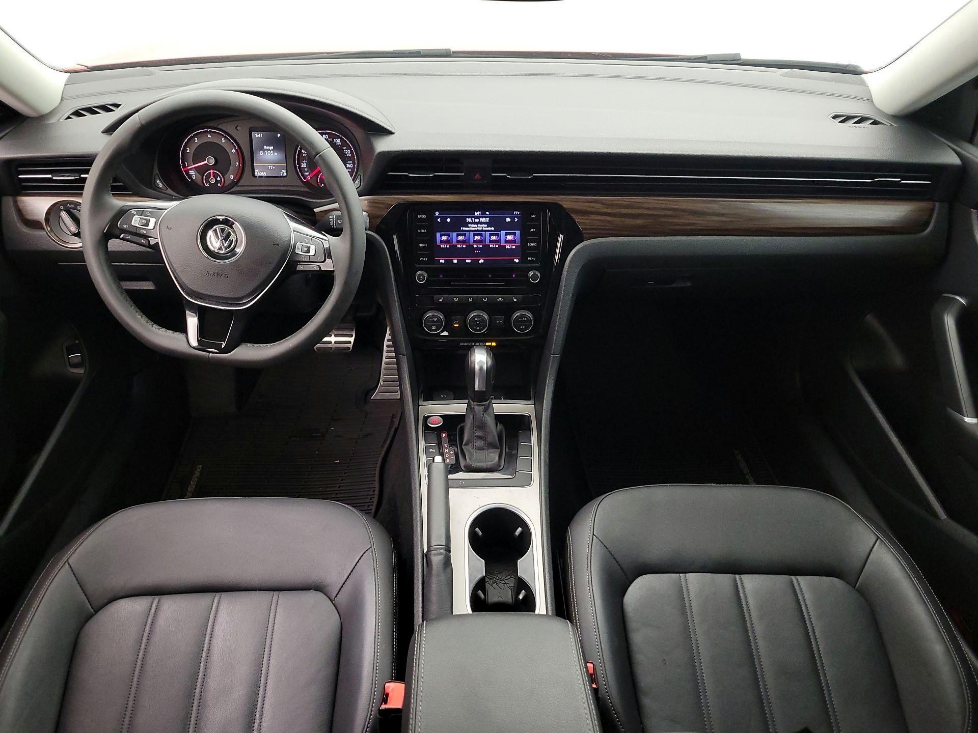 Thumbnail: 2022 Volkswagen Passat - 9