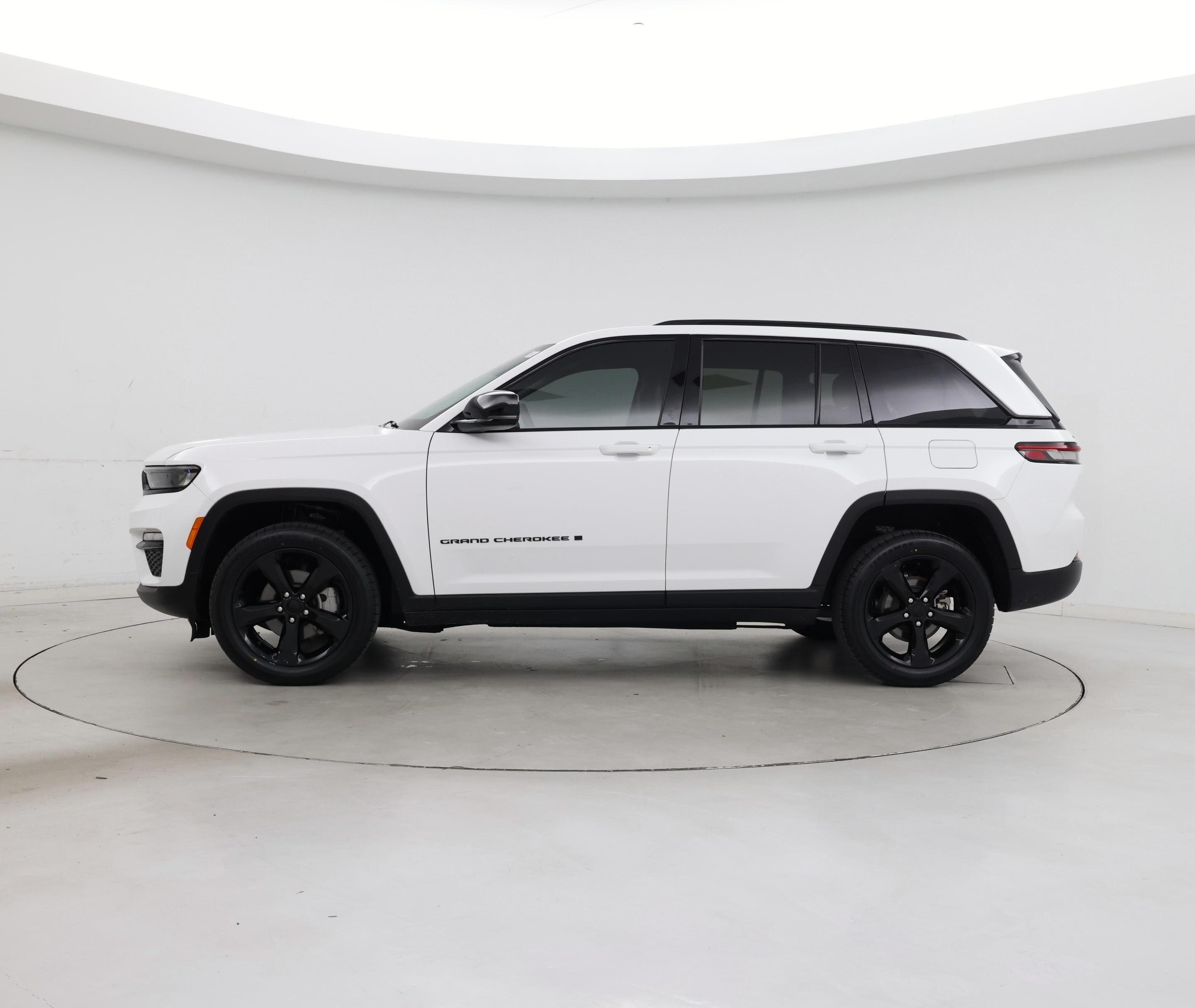 Thumbnail: 2023 Jeep Grand Cherokee - 3