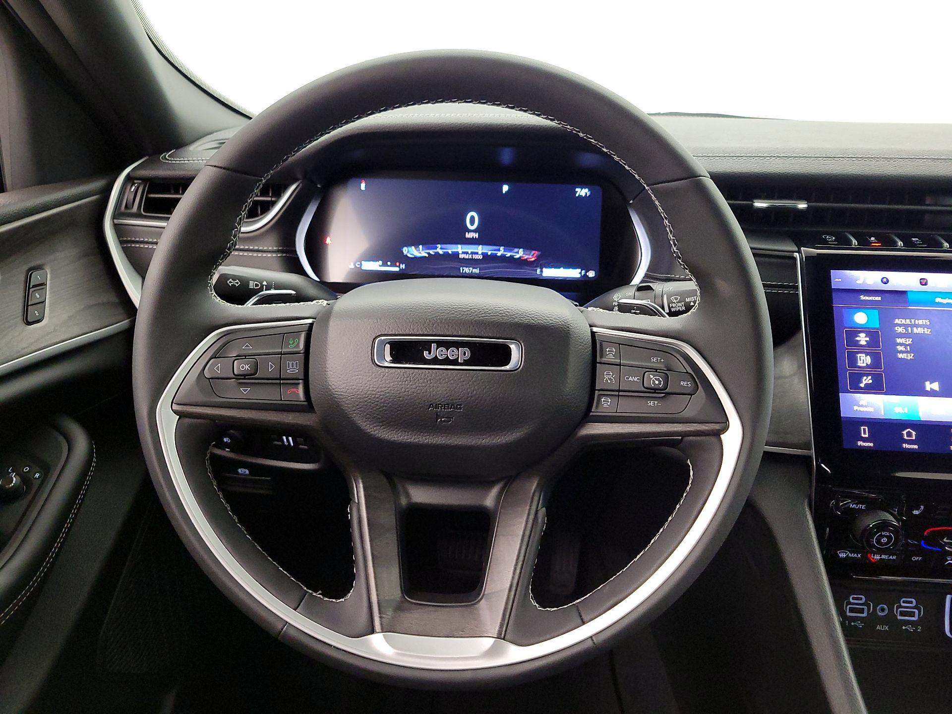 Thumbnail: 2025 Jeep Grand Cherokee - 10