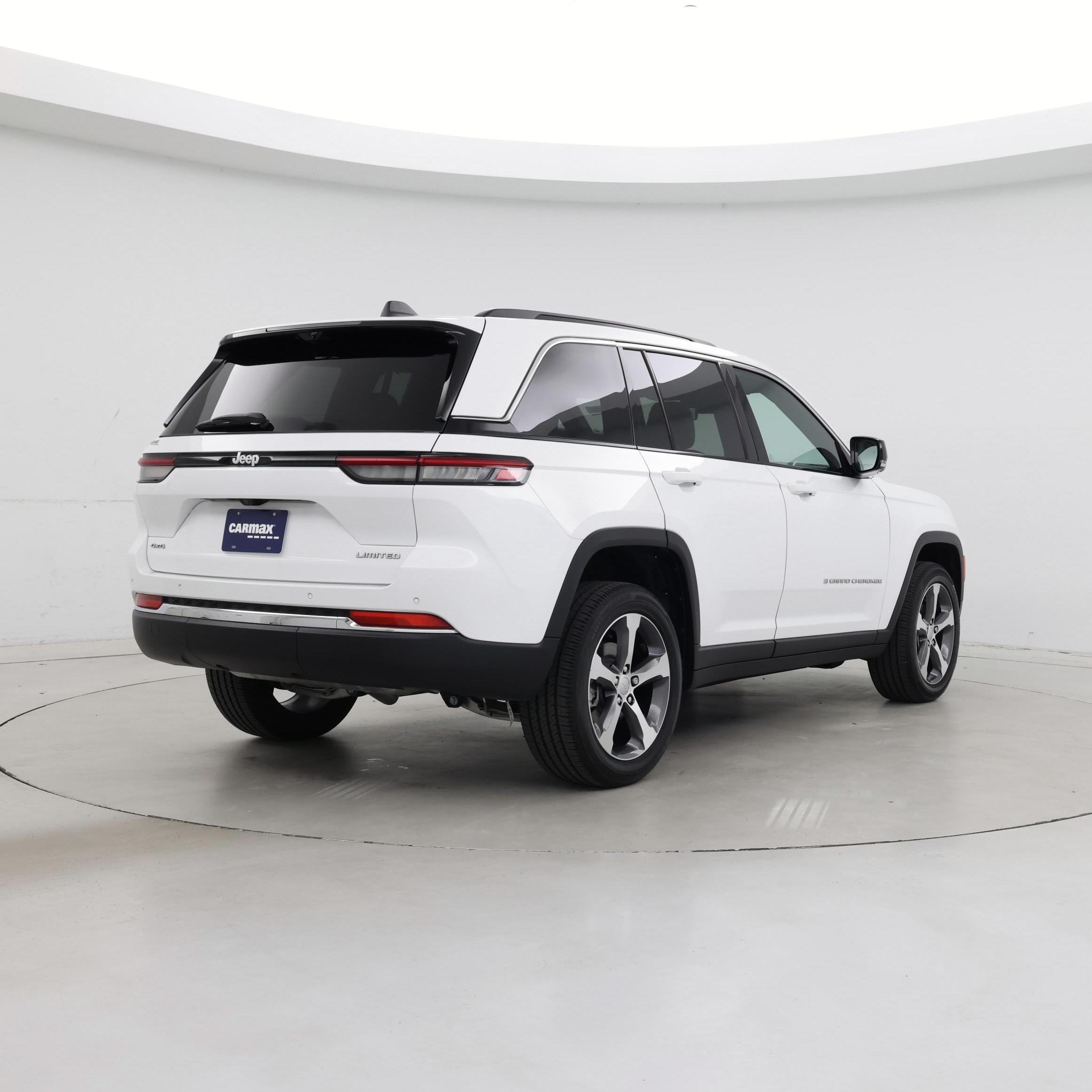 Thumbnail: 2025 Jeep Grand Cherokee - 8
