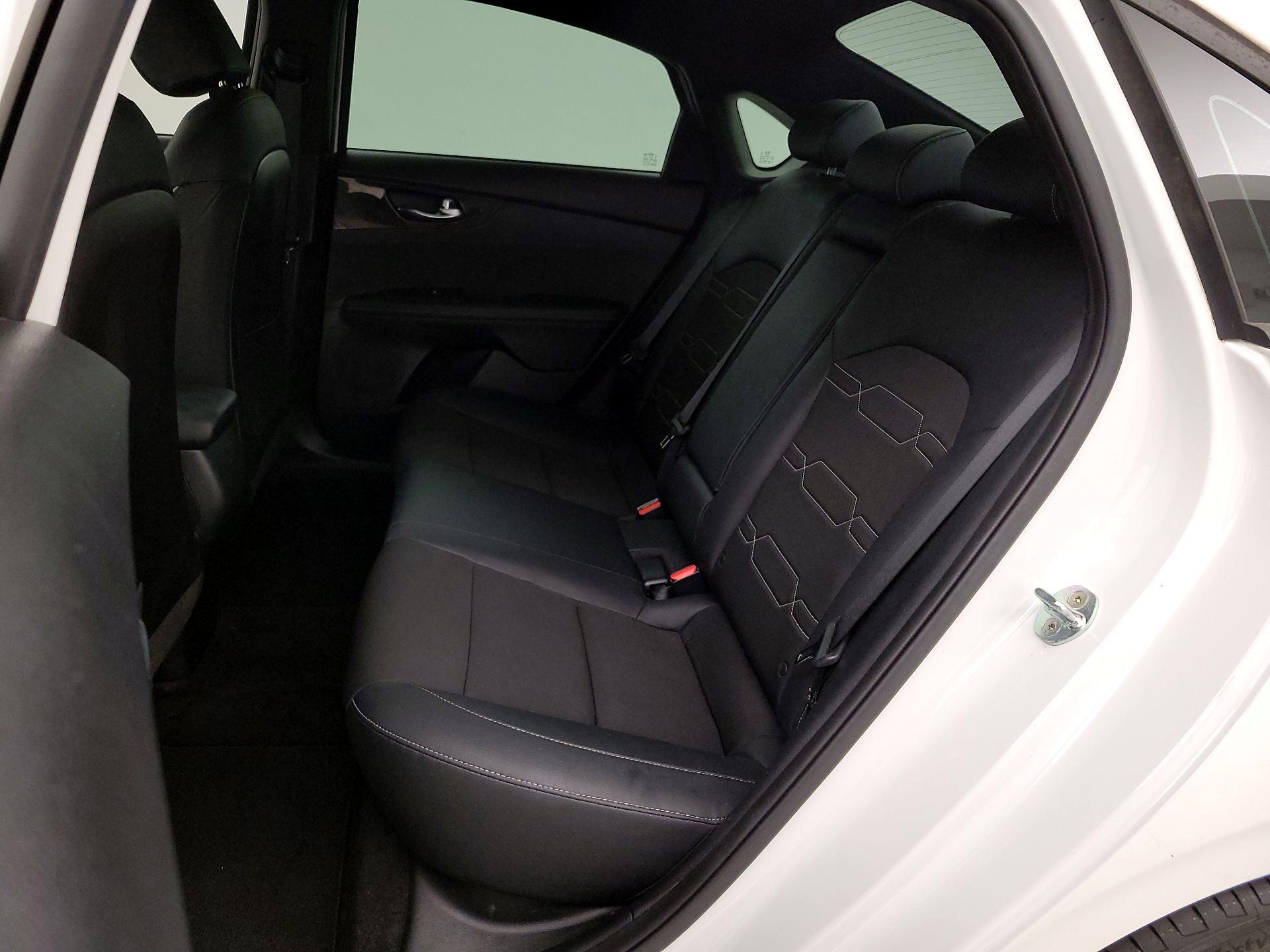 Thumbnail: 2021 Kia Forte - 19