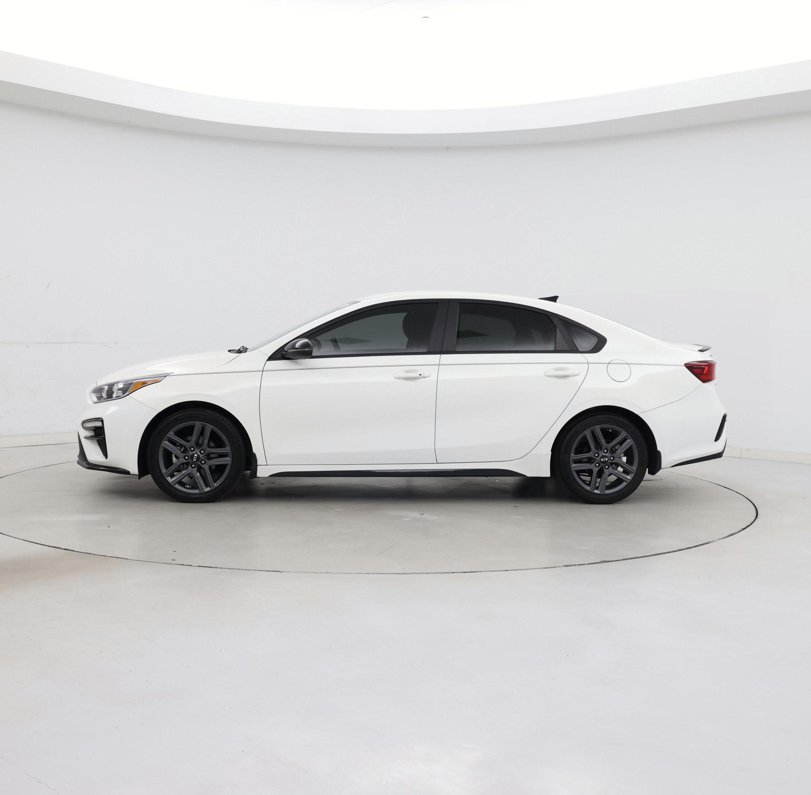 Thumbnail: 2021 Kia Forte - 3
